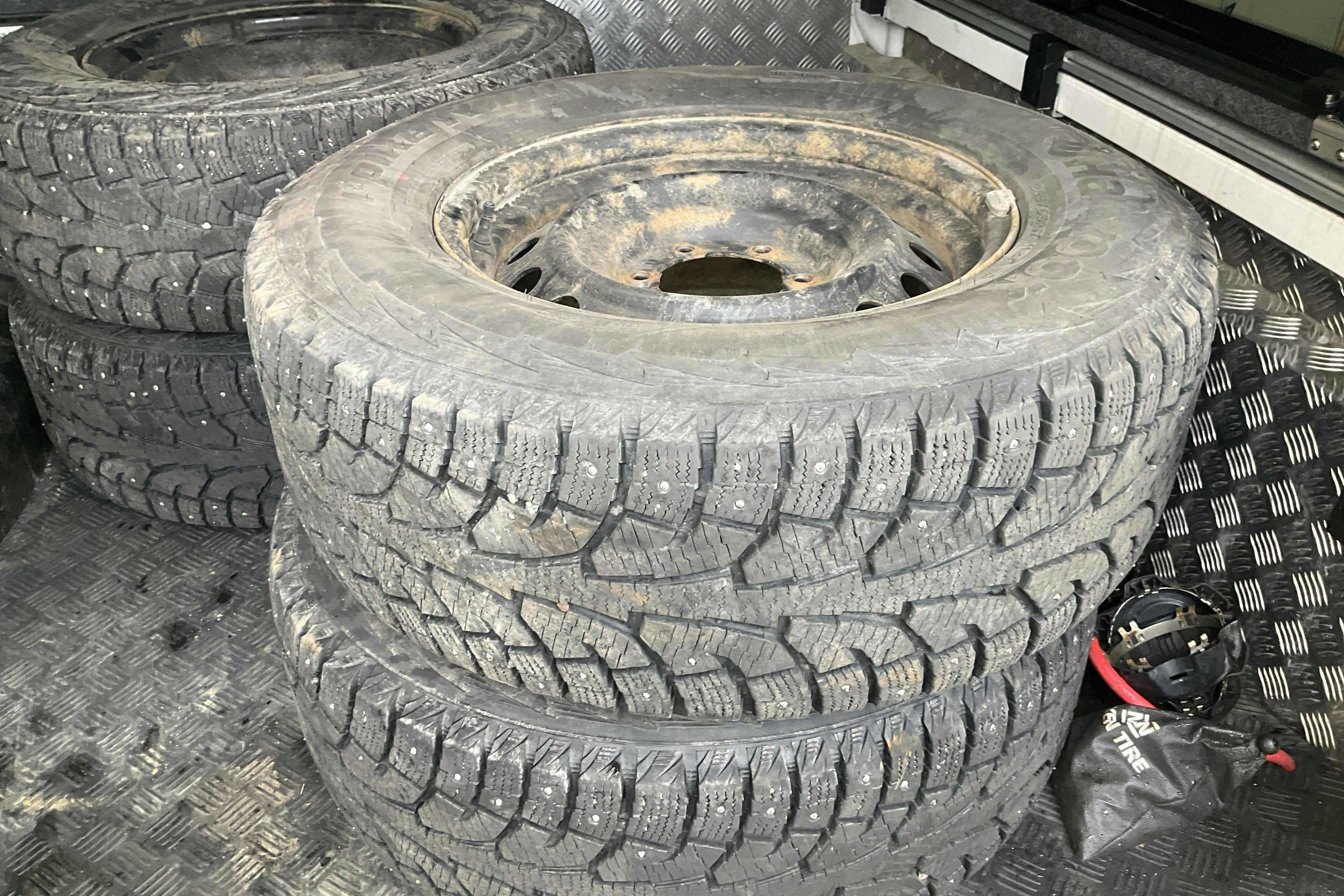 Toyota Hilux 2.4 D 4WD (150hk) - 53 440 km - Manual - white - 2019