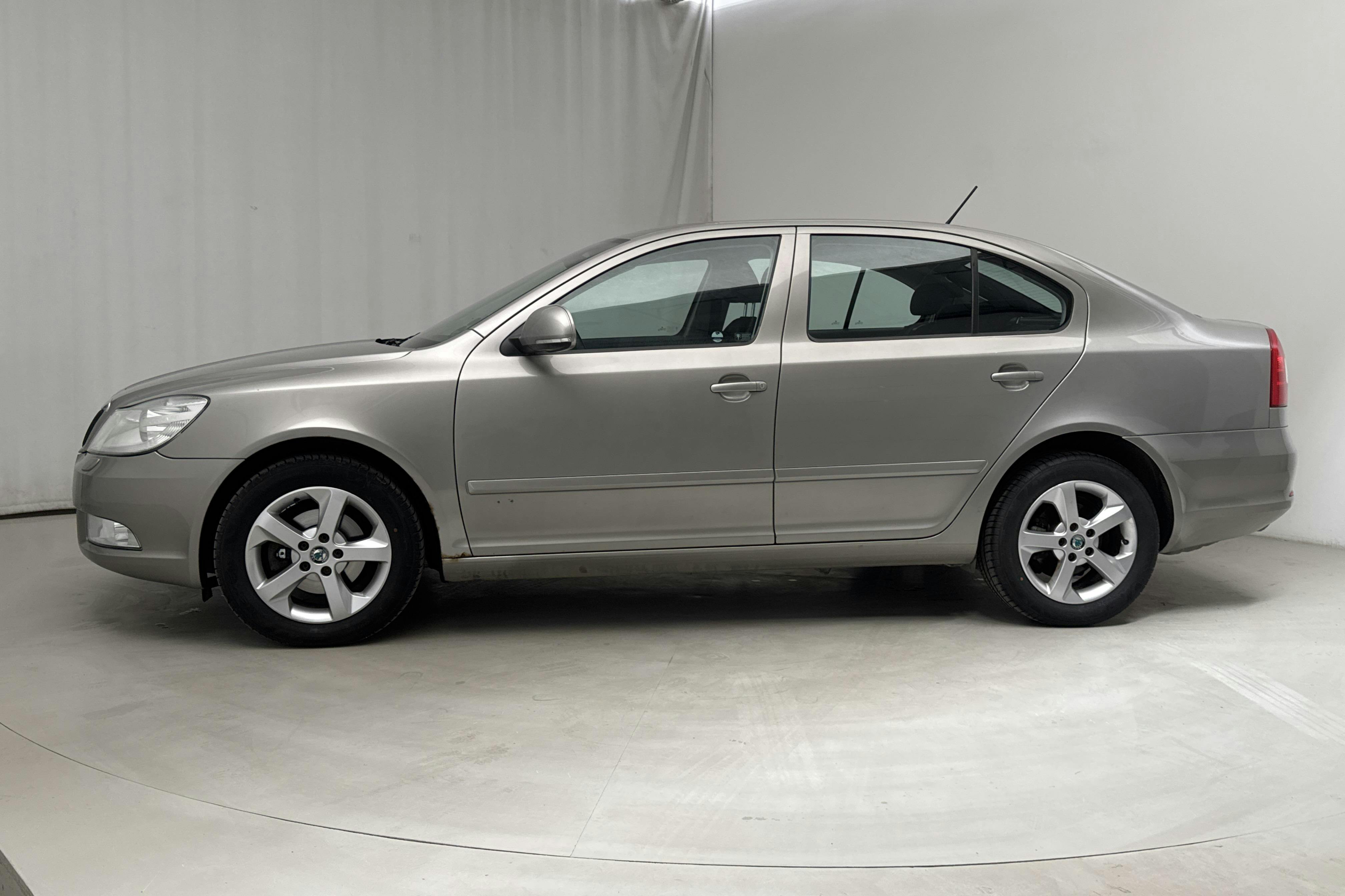 Skoda Octavia II 1.4 TSI (122hk) - 16 402 mil - Manuell - Light Brown - 2011