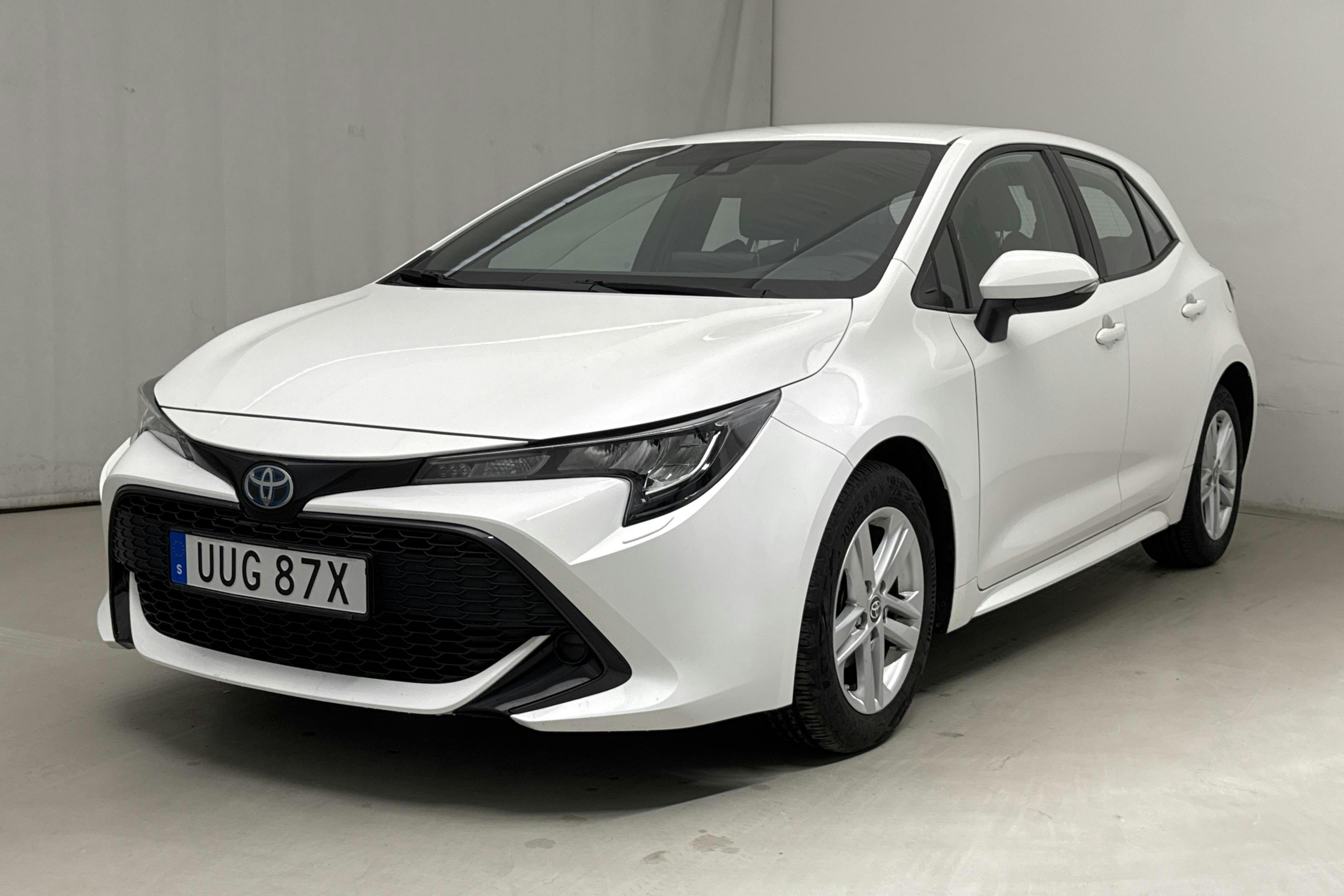 Toyota Corolla 1.8 Hybrid 5dr (122hk) - 17 090 km - Automatic - white - 2022