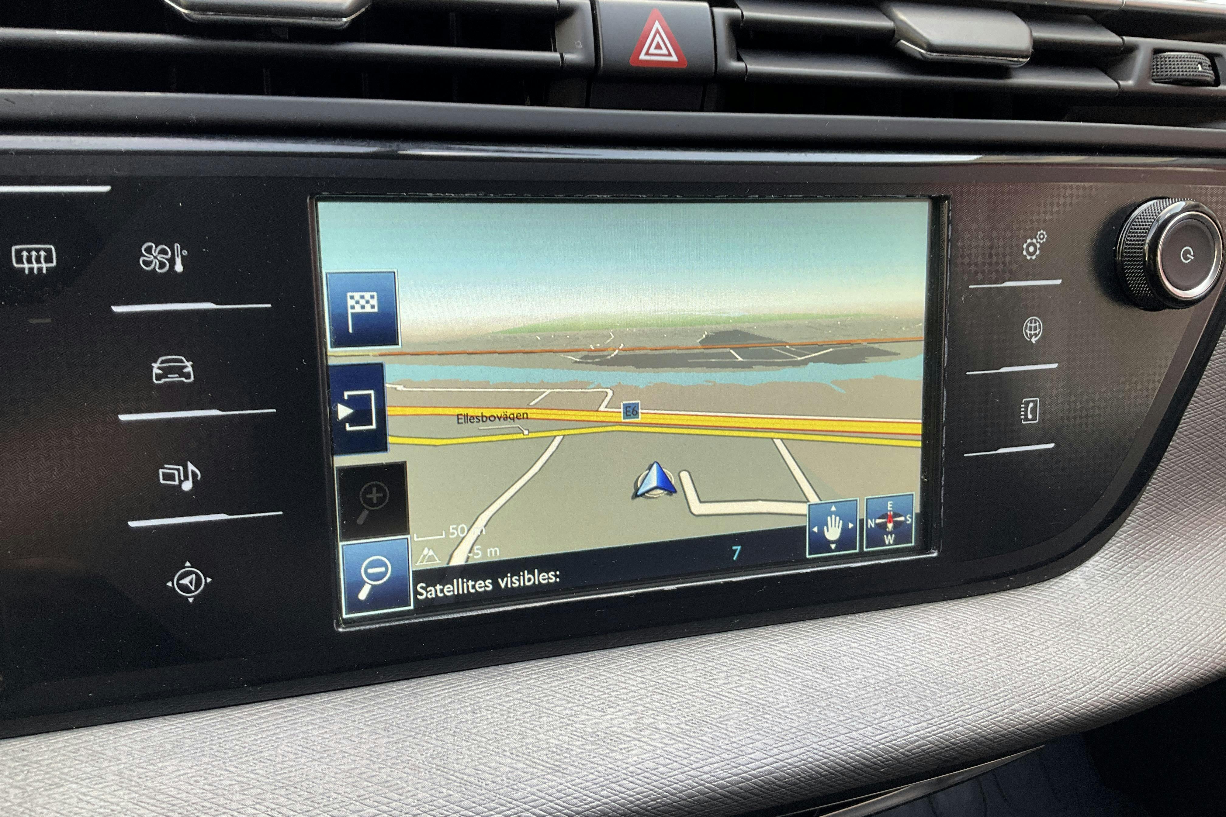 Citroën C4 Grand Picasso BlueHDi (120hk) - 178 080 km - Automatyczna - biały - 2016