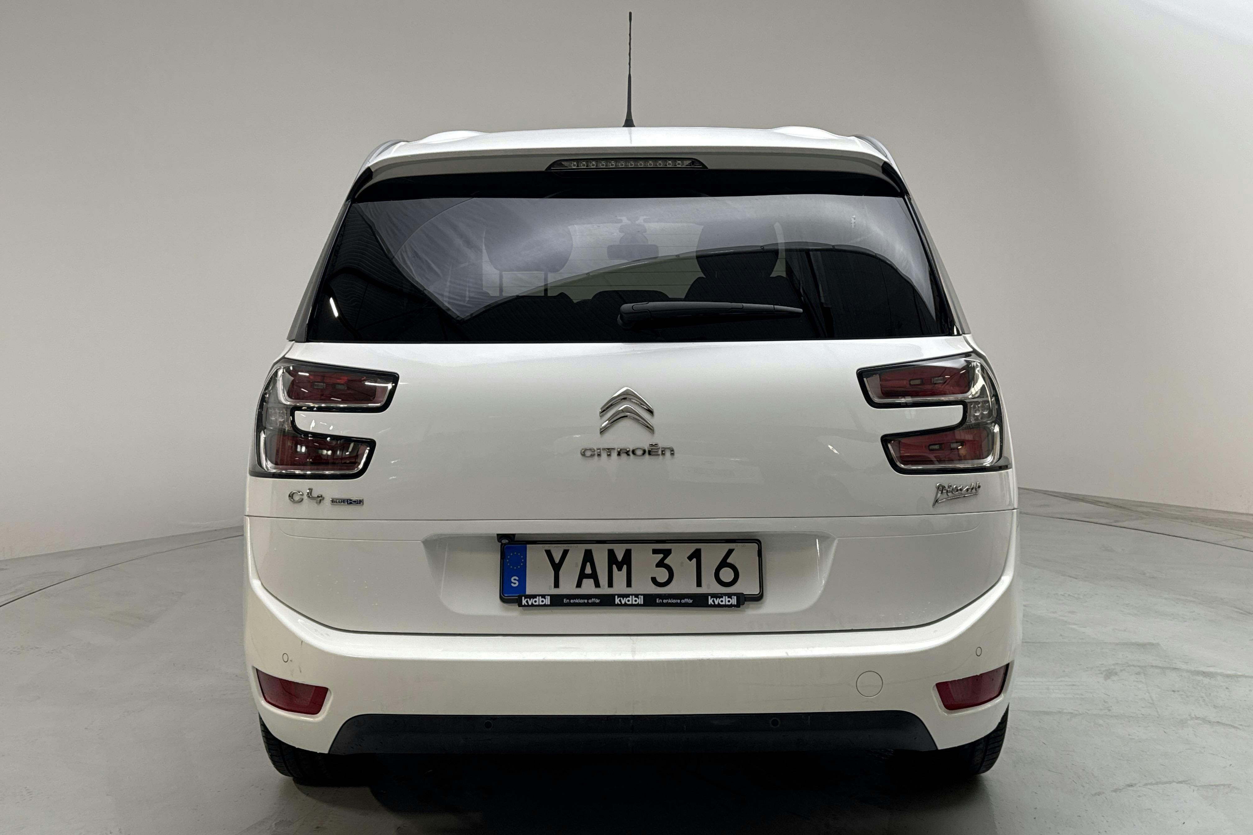 Citroën C4 Grand Picasso BlueHDi (120hk) - 178 080 km - Automatyczna - biały - 2016