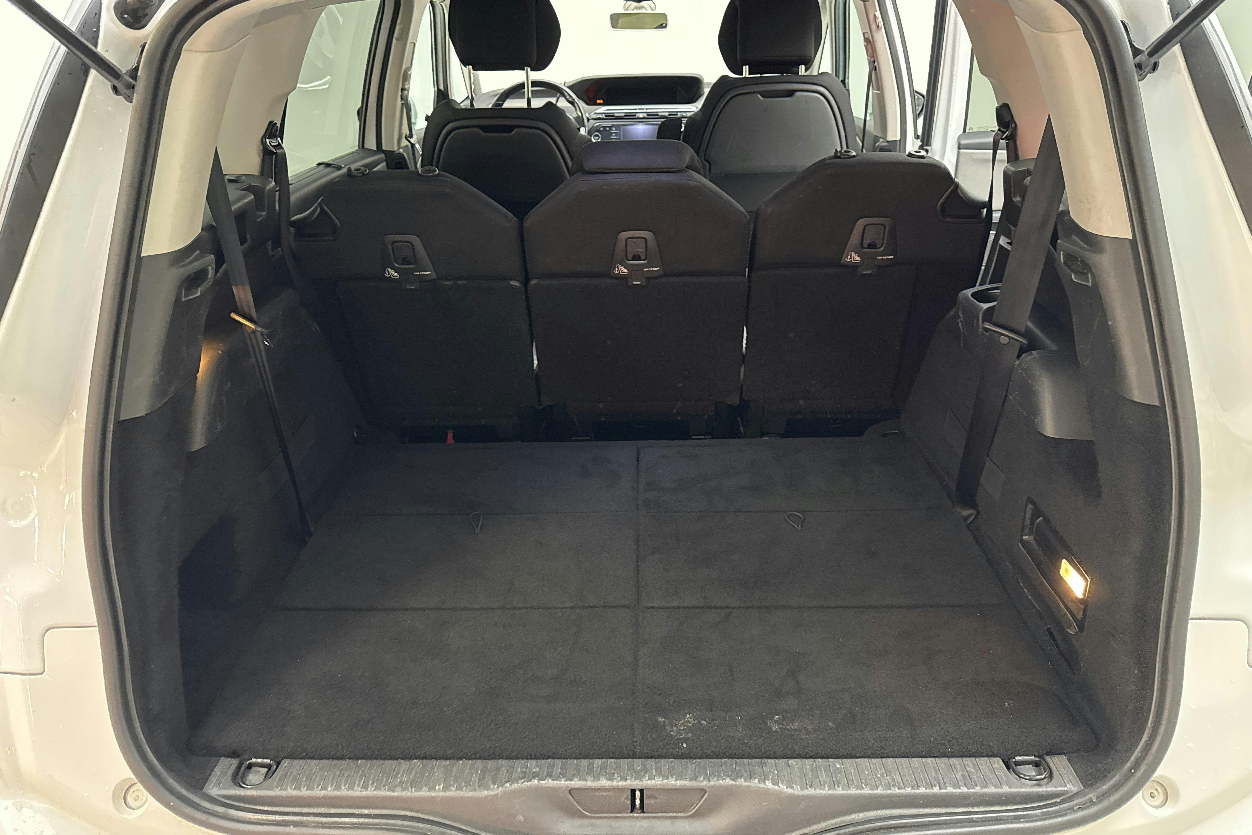 Citroën C4 Grand Picasso BlueHDi (120hk) - 178 080 km - Automatyczna - biały - 2016