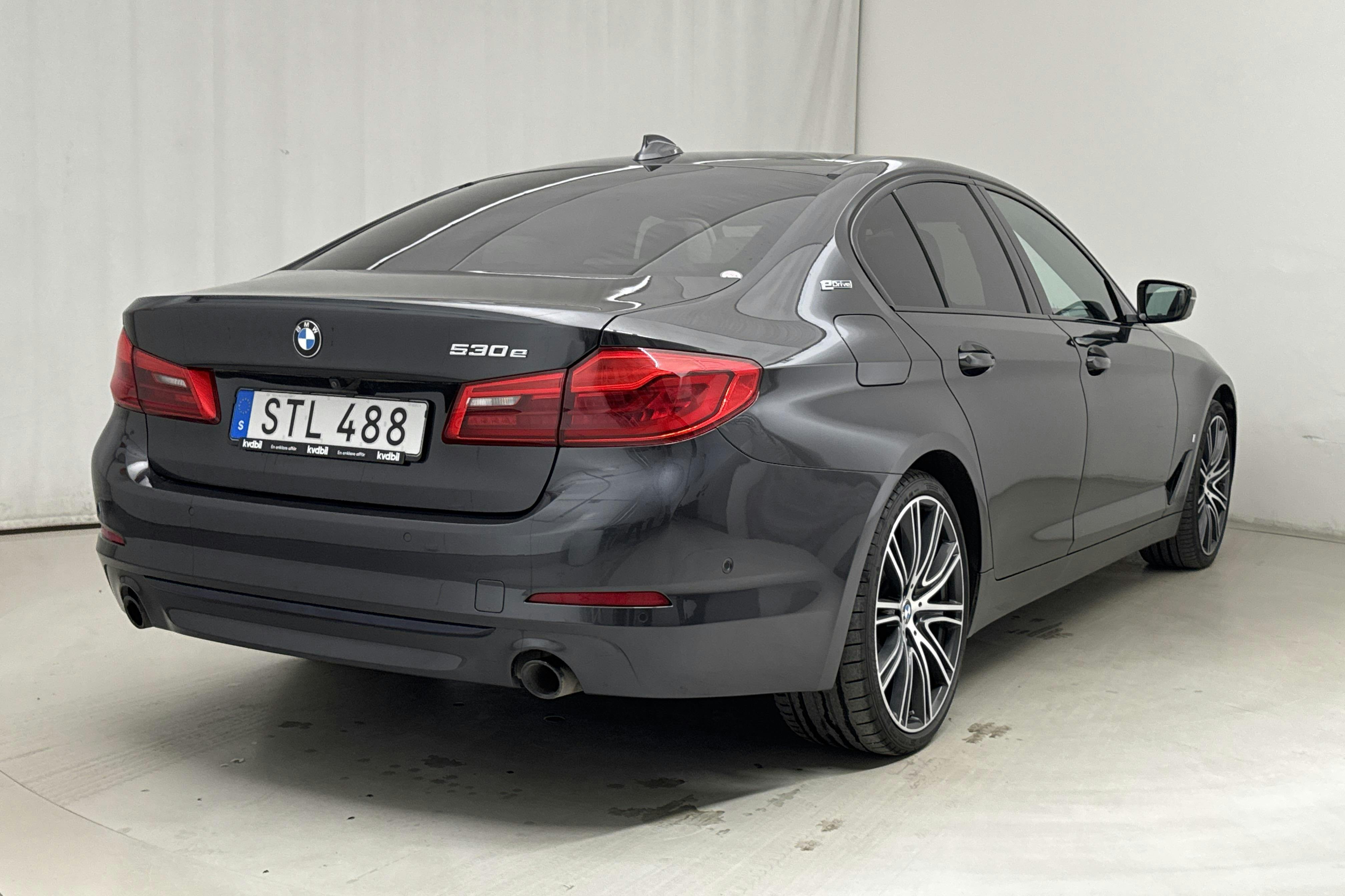 BMW 530e iPerformance Sedan, G30 (252hk) - 110 280 km - Automatic - gray - 2019