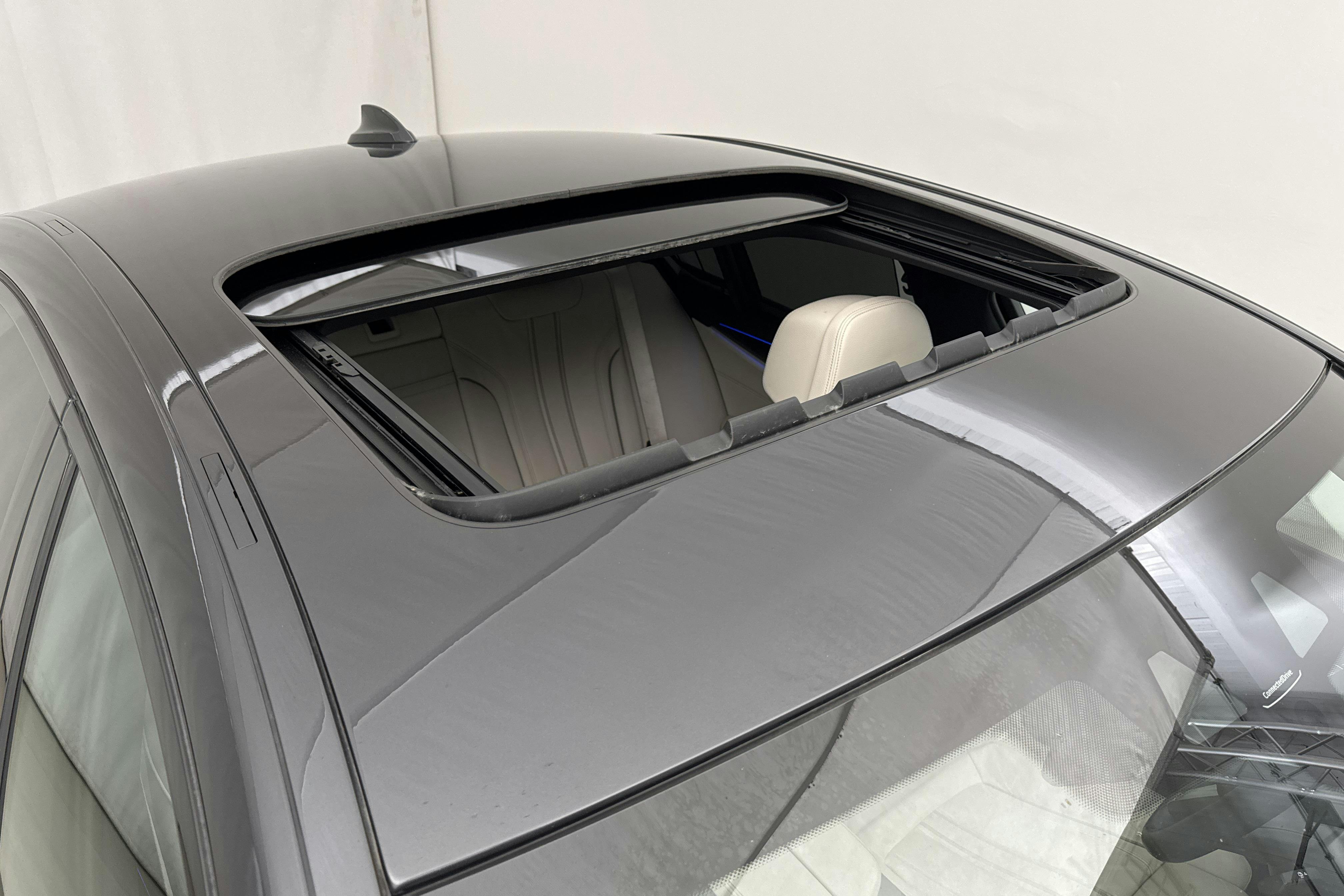 BMW 530e iPerformance Sedan, G30 (252hk) - 110 280 km - Automatic - gray - 2019