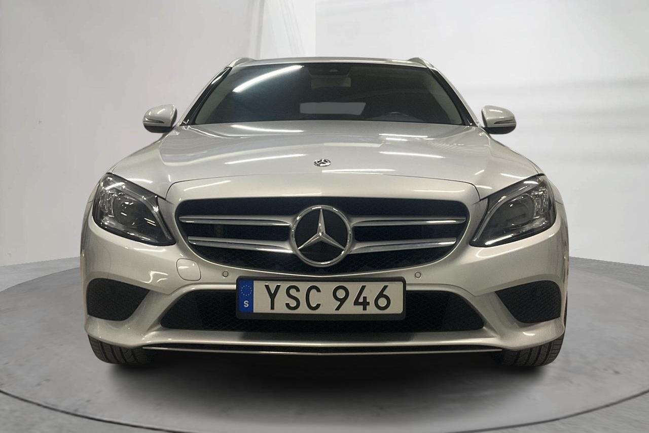 Mercedes C 220 d 4MATIC Kombi S205 (194hk) - 12 100 mil - Automat - silver - 2019