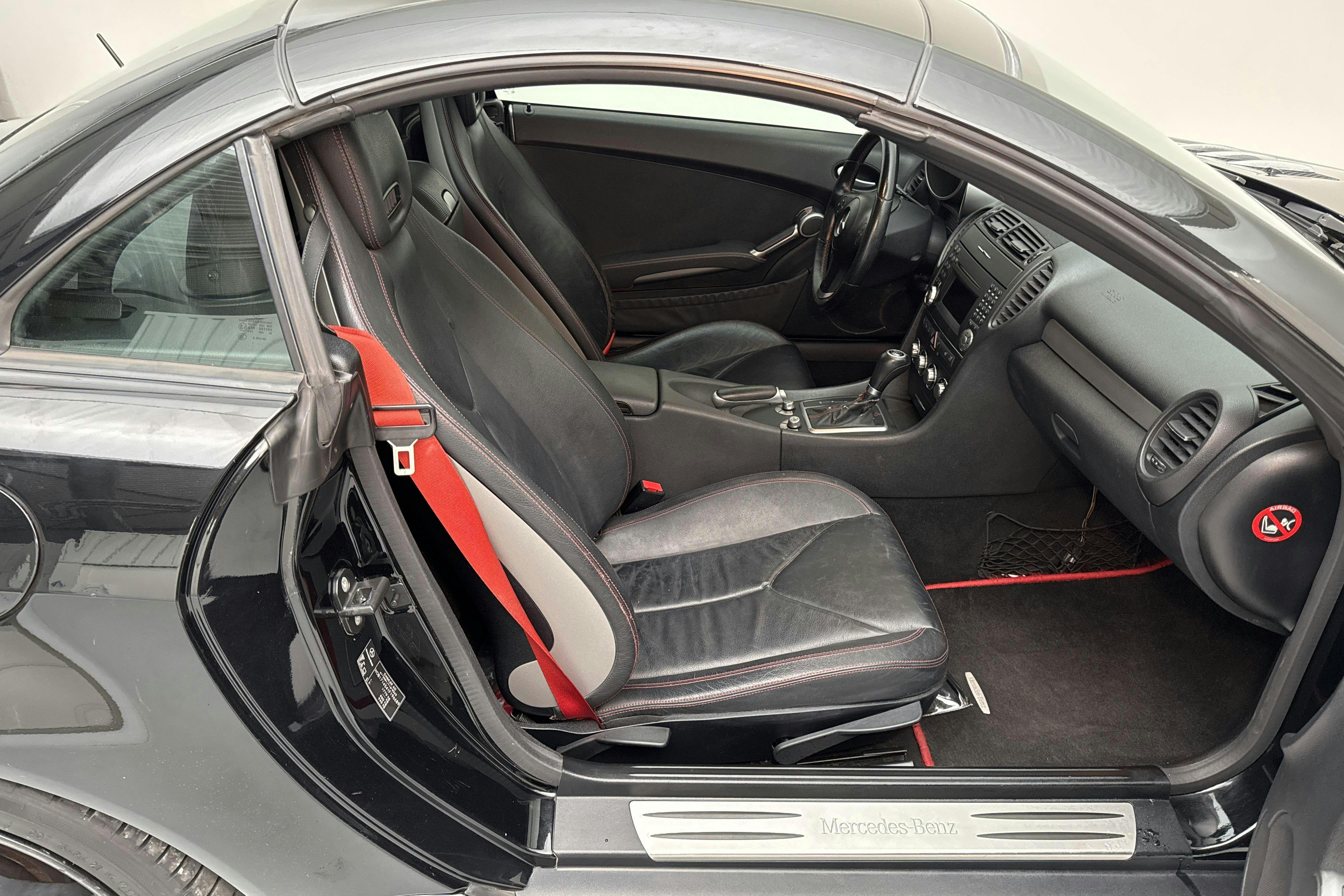 Mercedes SLK 280 R171 (231hk) - 15 186 mil - Automat - svart - 2008