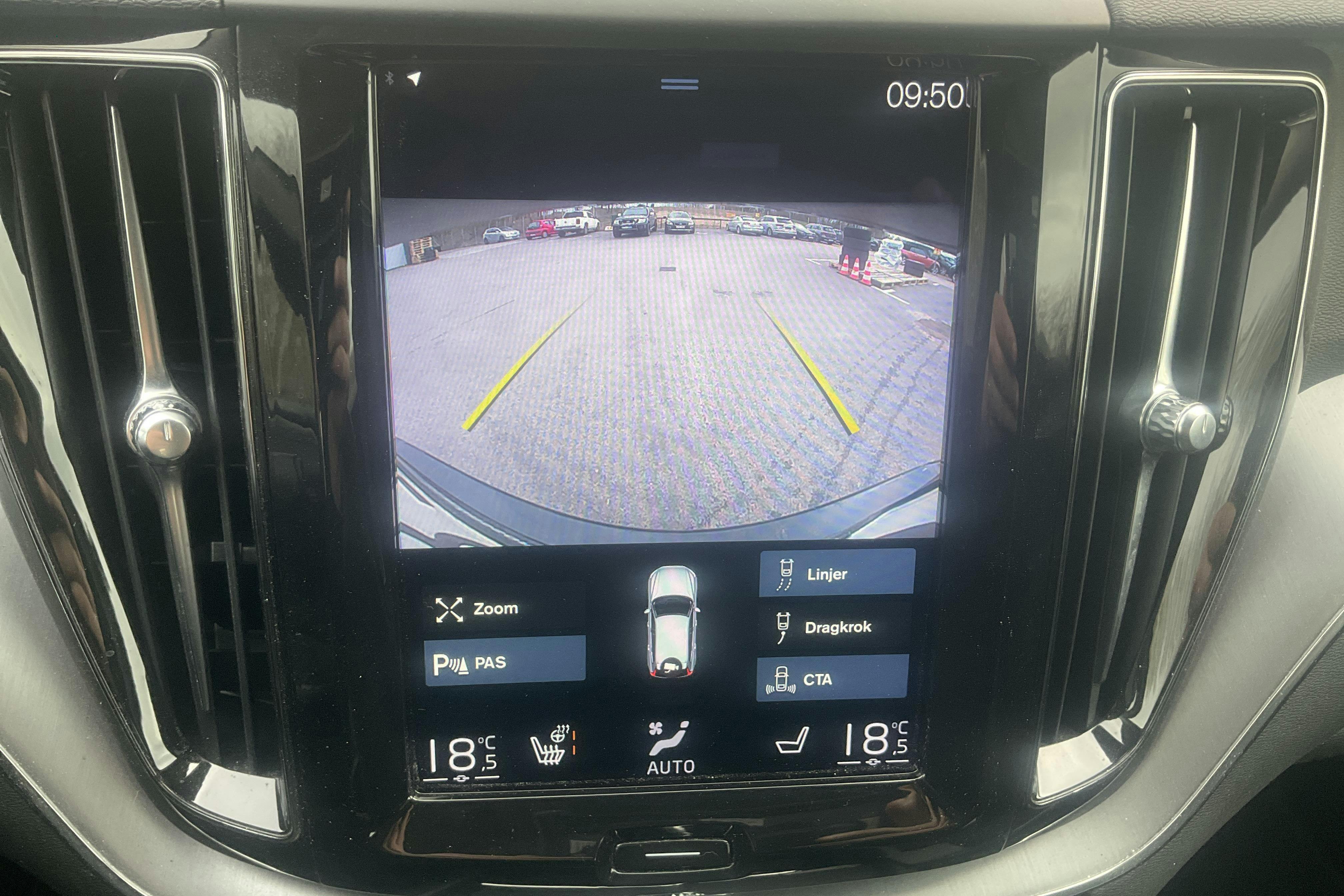 Volvo XC60 B5 2WD Mildhybrid, Bensin (250hk) - 112 450 km - Automatic - black - 2021