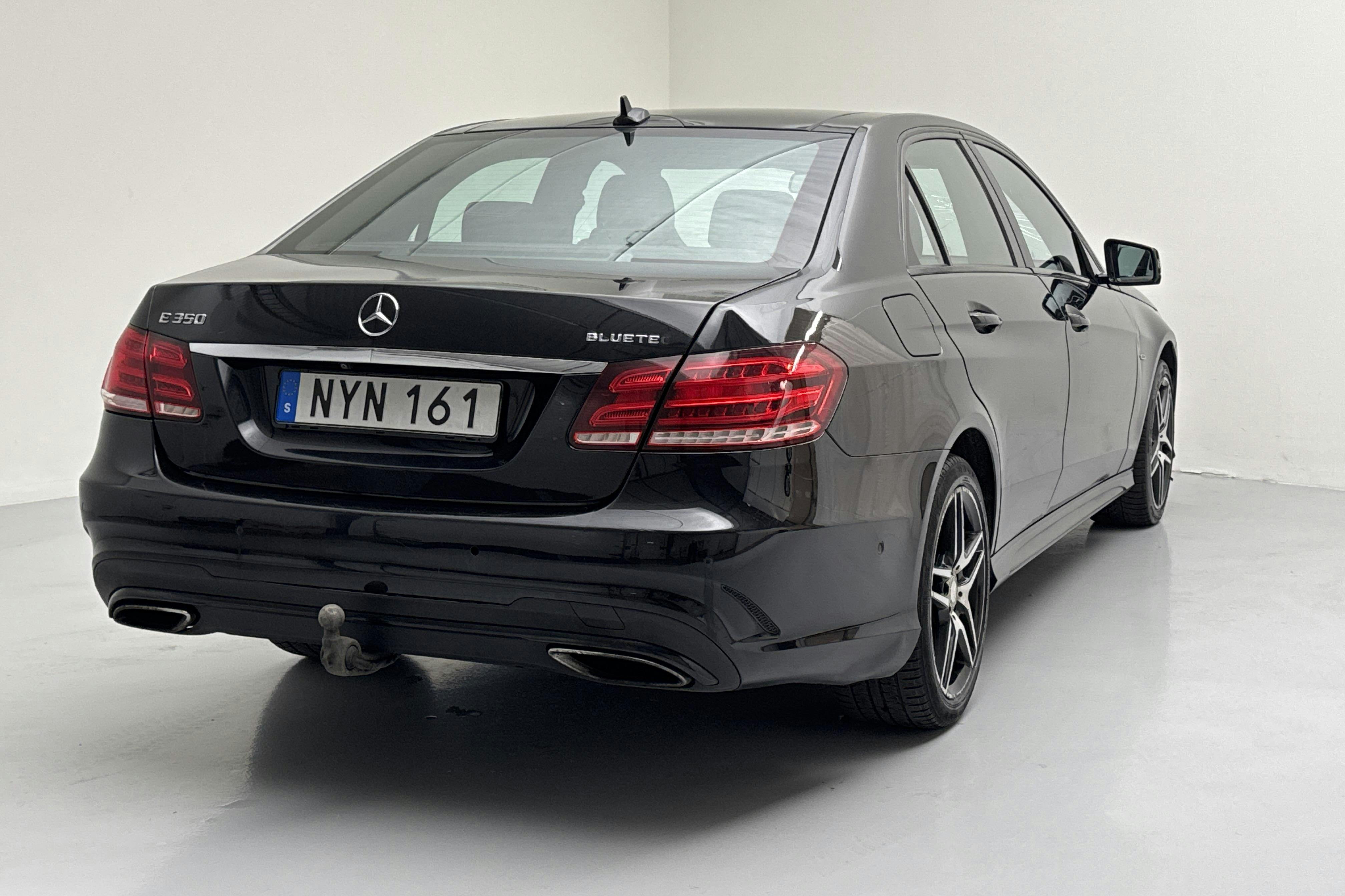 Mercedes E 350 BlueTEC 4Matic W212 (258hk) - 23 472 mil - Automat - svart - 2016