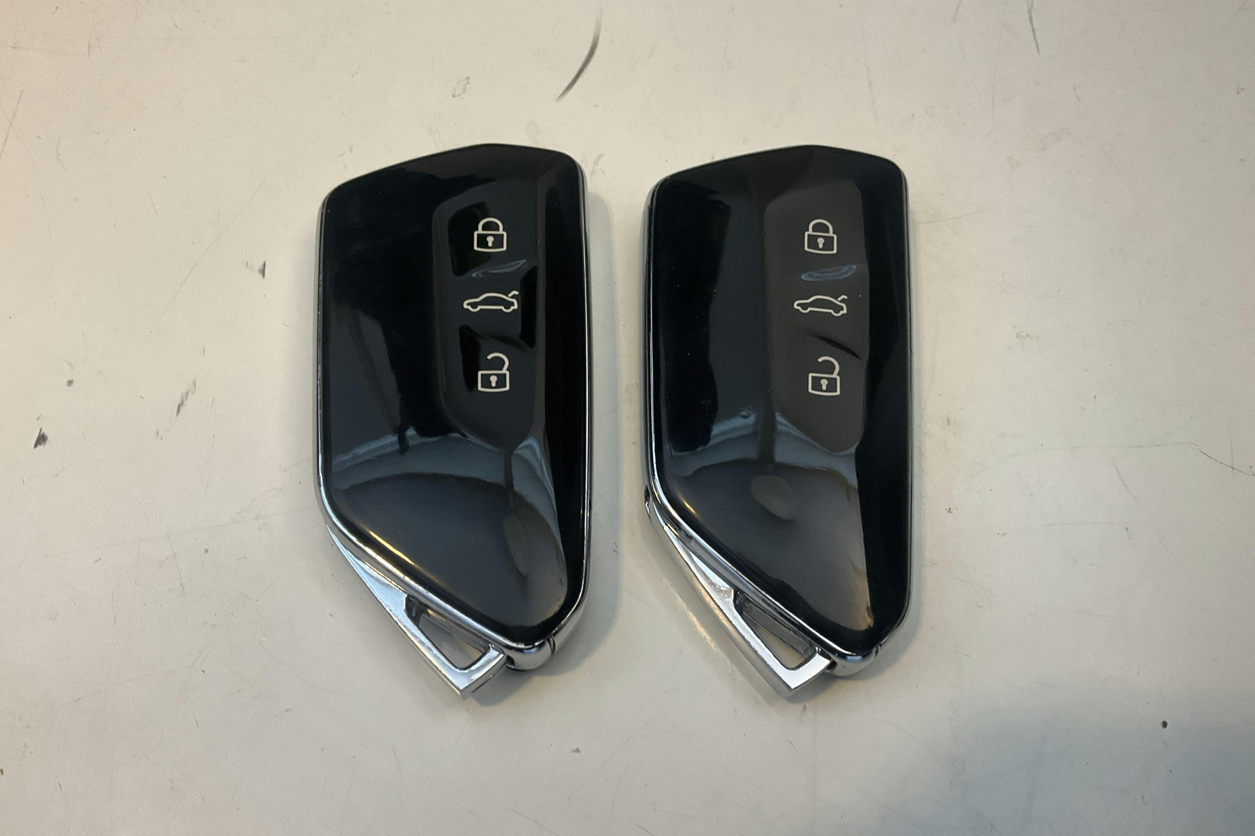 VW ID.4 77kWh (204hk) - 6 109 mil - Automat - grå - 2021