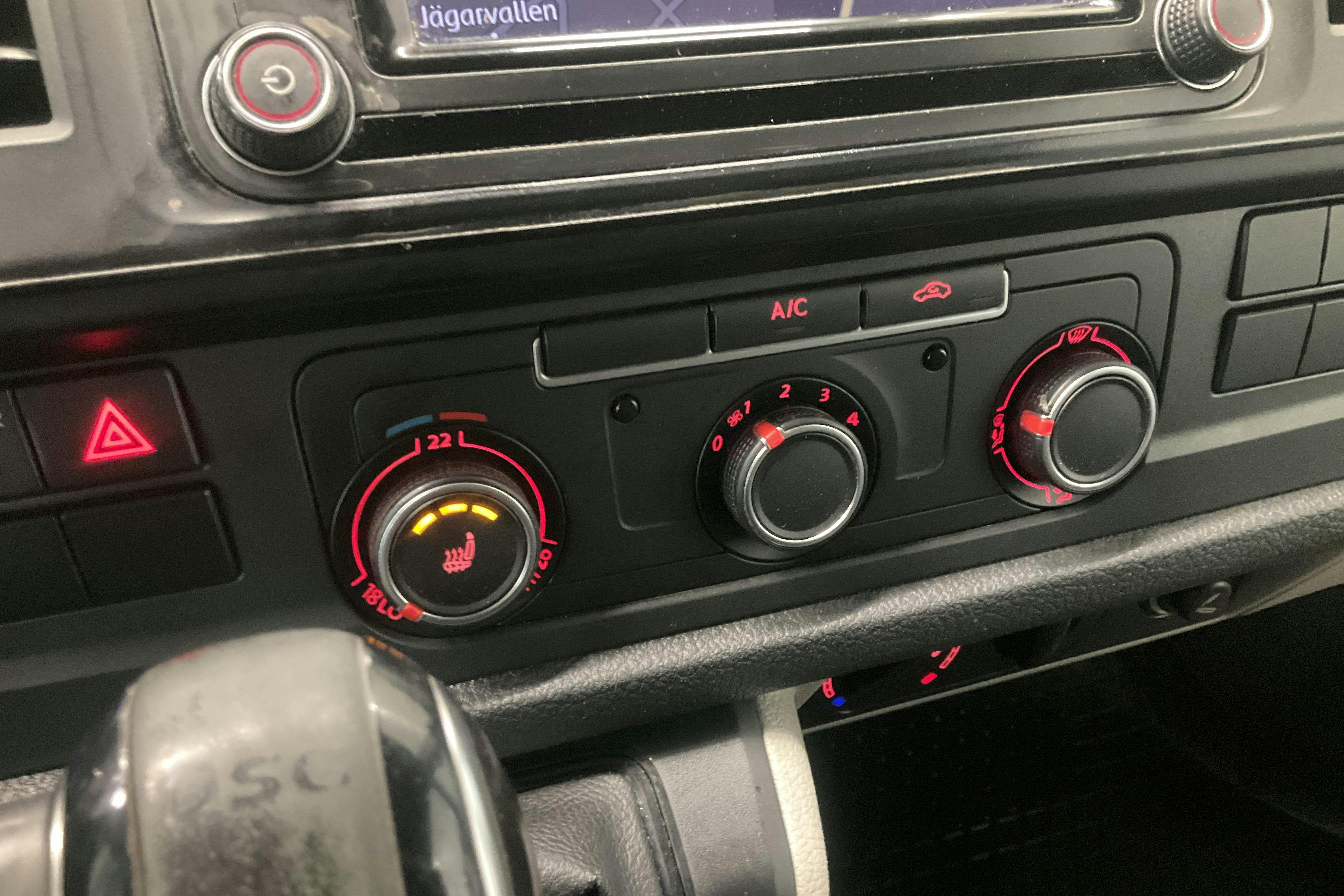 VW Transporter T6 2.0 TDI BMT (204hk) - 201 370 km - Automatyczna - biały - 2017