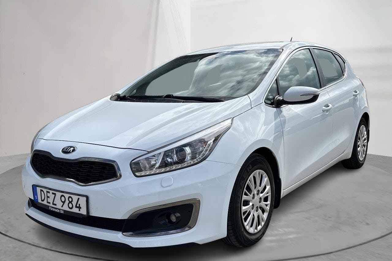 KIA Cee'd 1.6 CRDi 5dr (136hk) - 154 390 km - Manuaalinen - valkoinen - 2016