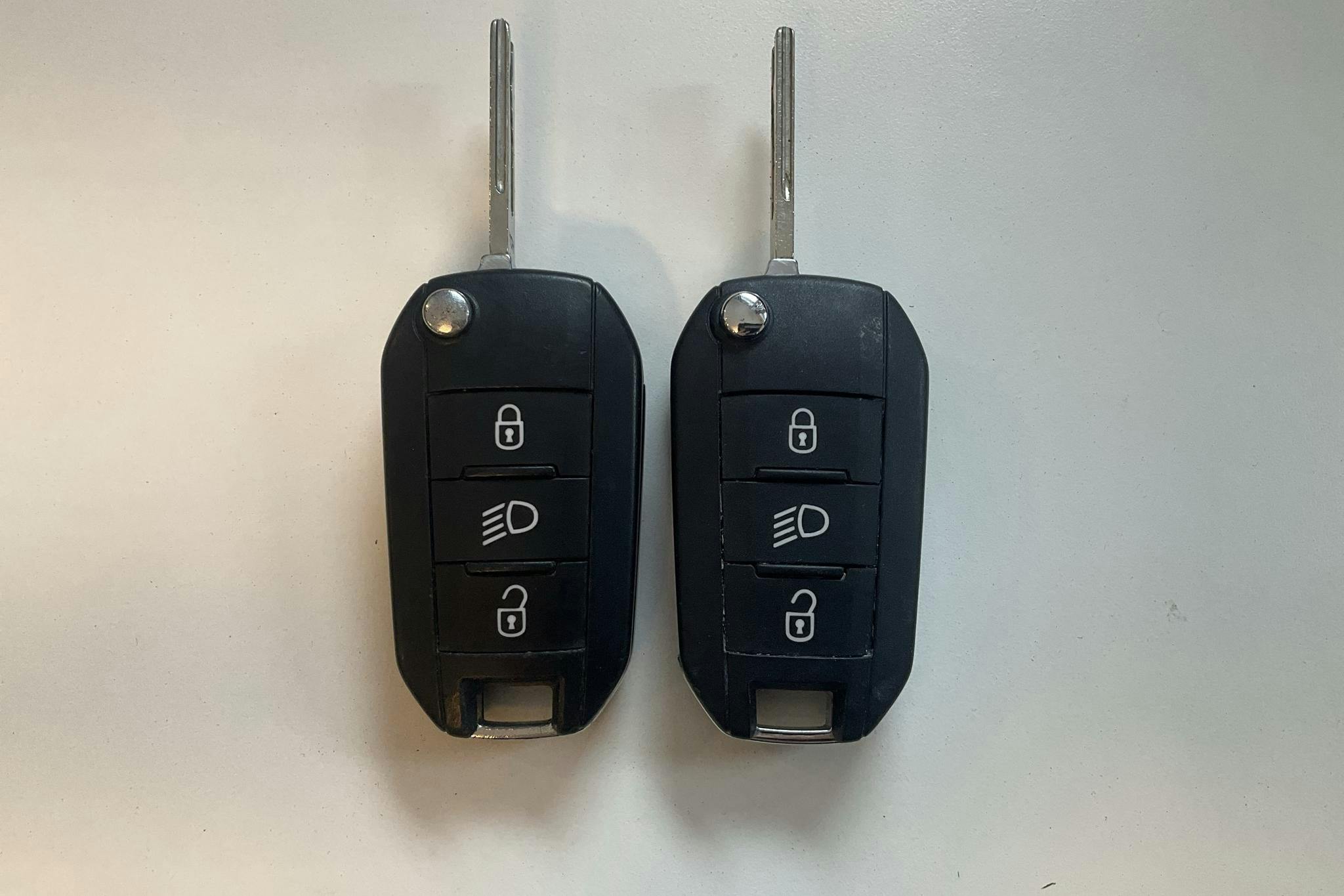 Peugeot 5008 1.6 PureTech (180hk) - 171 930 km - Automatyczna - 2019