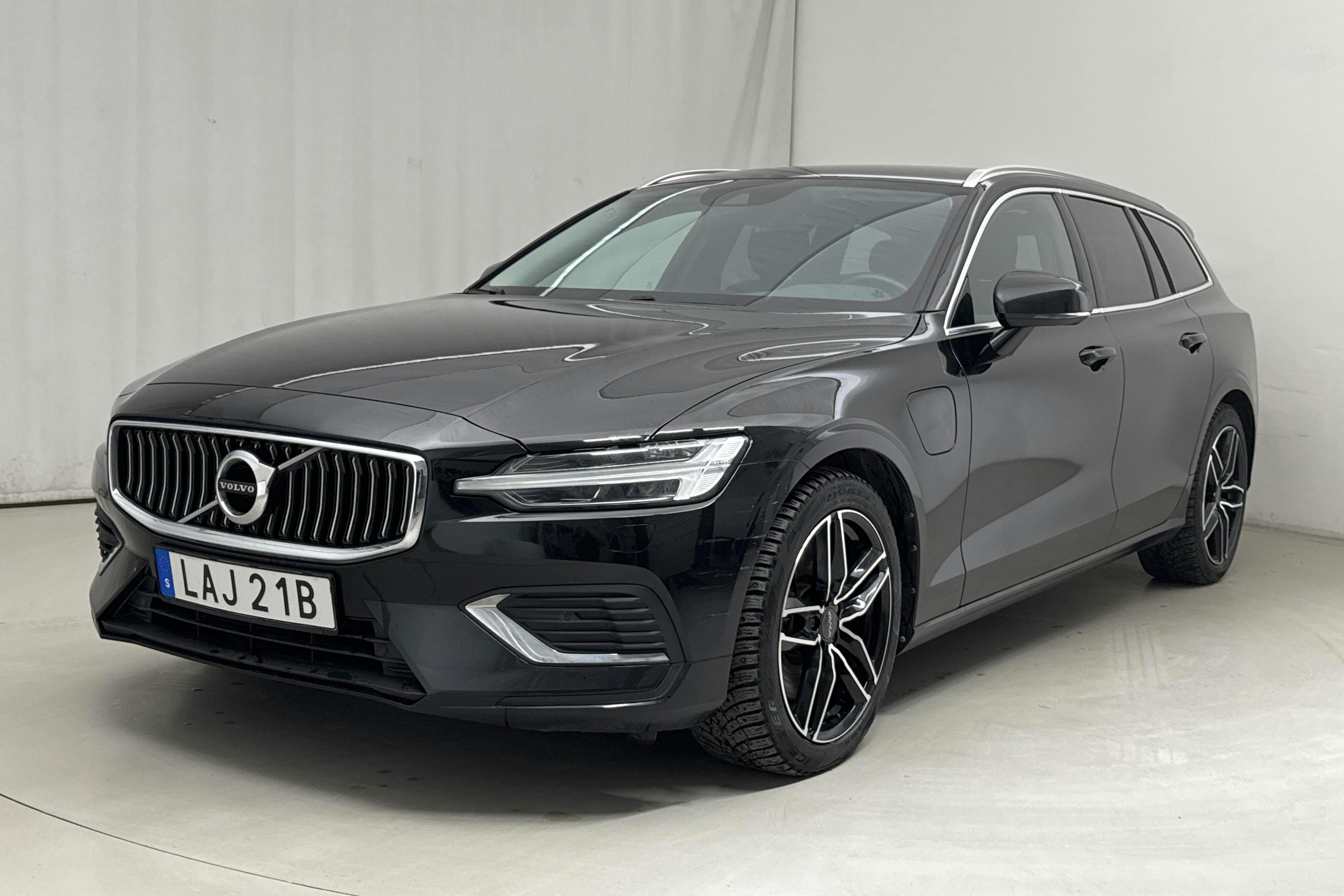 Volvo V60 T6 AWD Recharge (340hk) - 103 560 km - Automatyczna - czarny - 2021