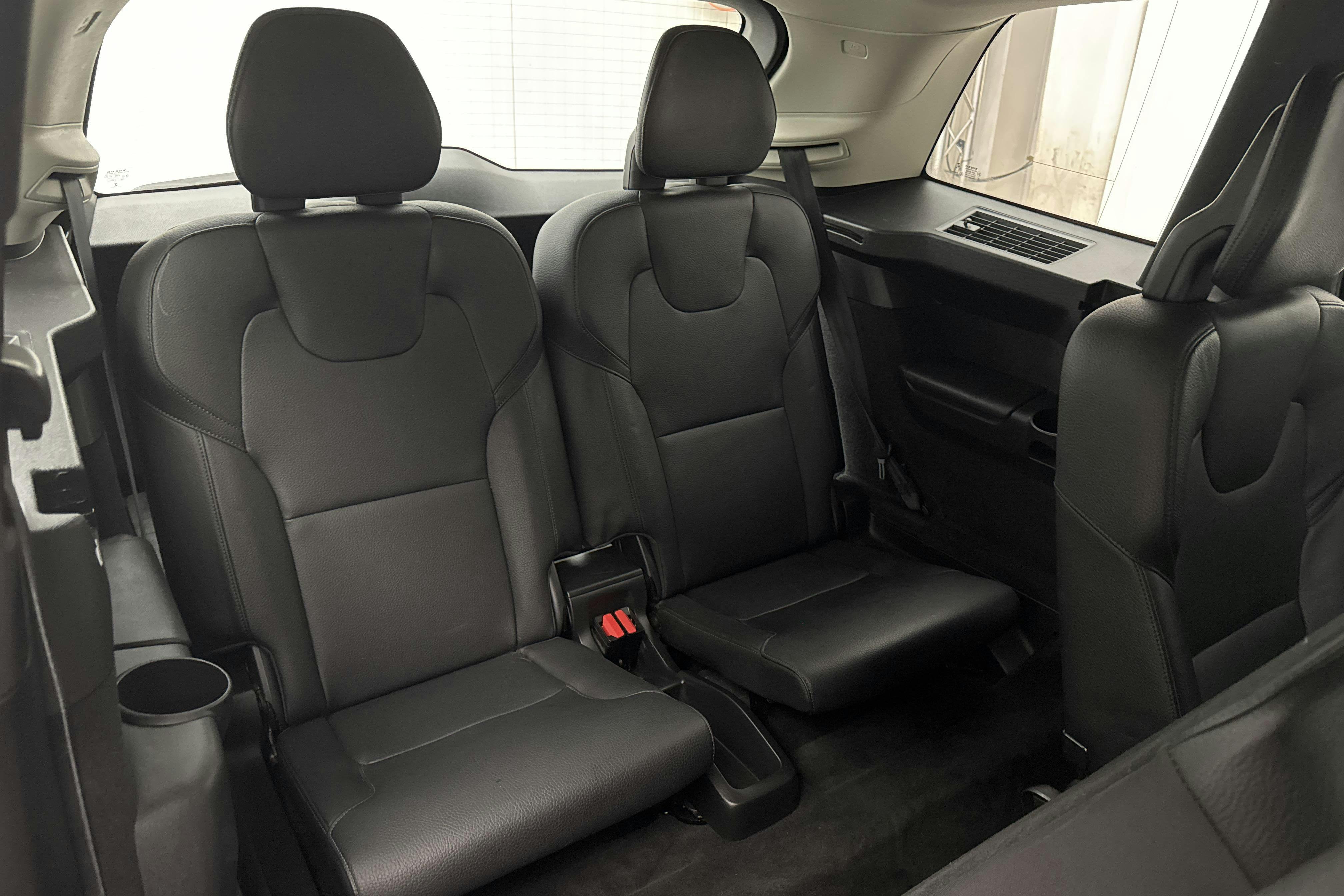 Volvo XC90 T5 AWD (250hk) - 115 940 km - Automaatne - must - 2019