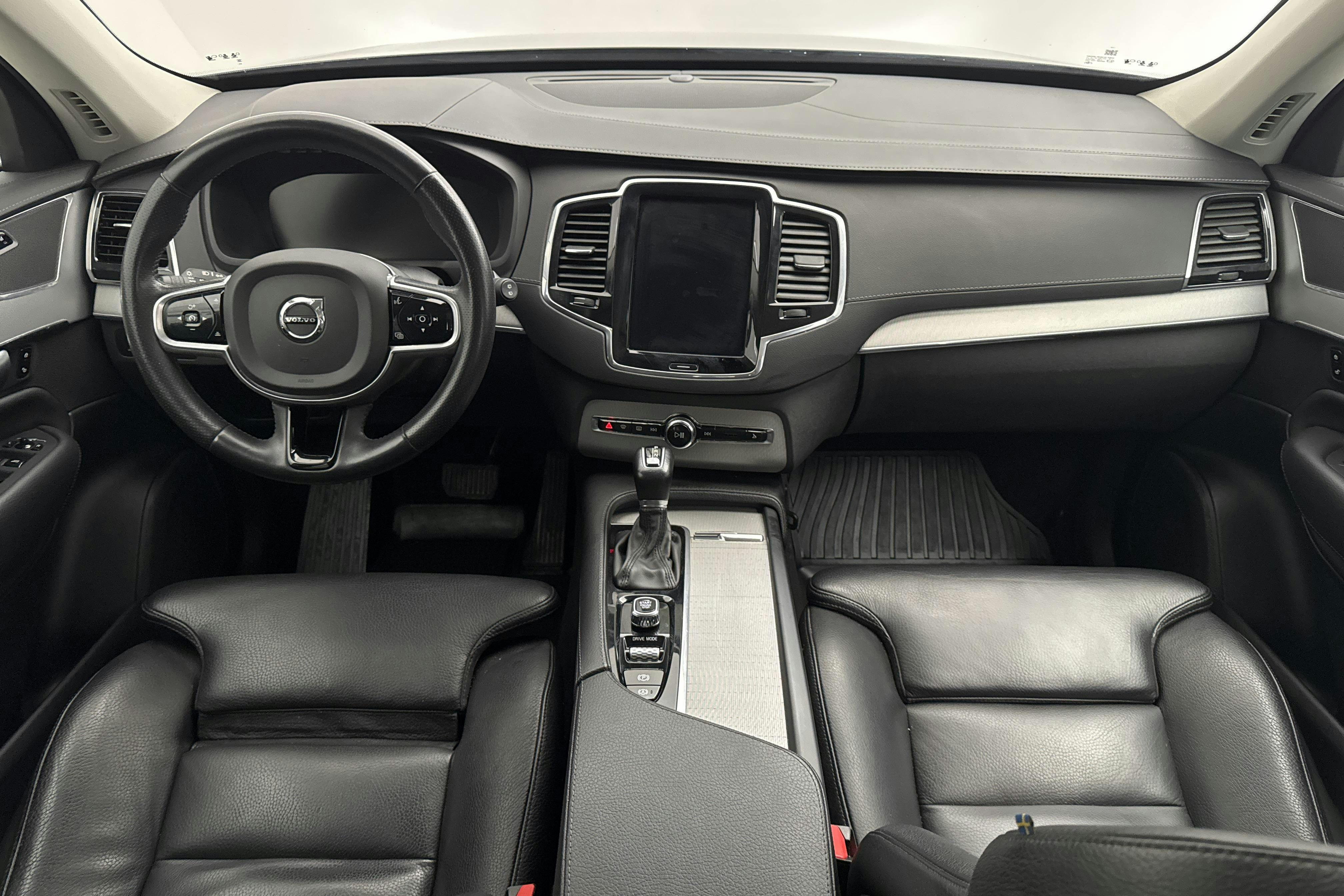 Volvo XC90 T5 AWD (250hk) - 115 940 km - Automaatne - must - 2019