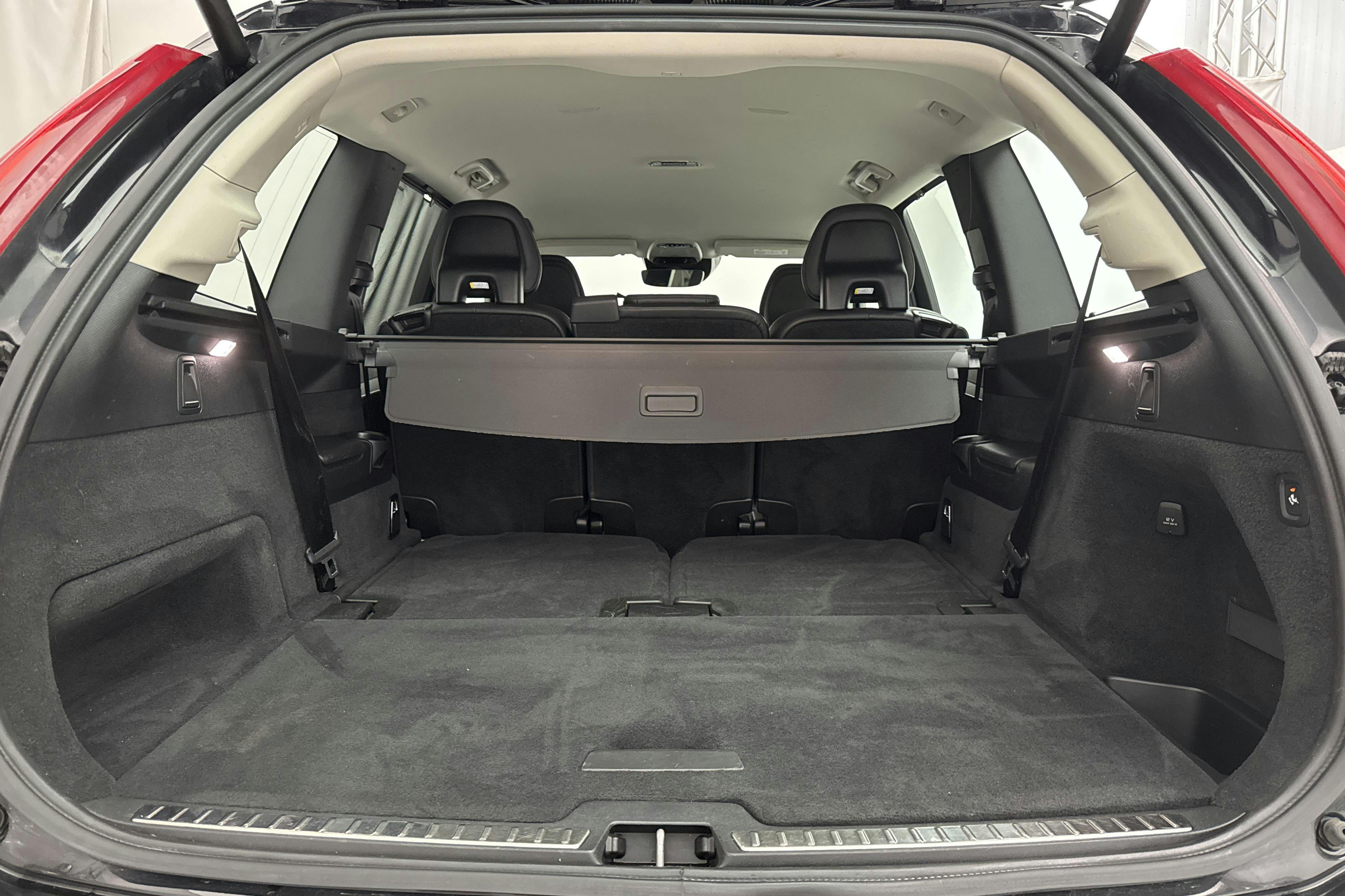 Volvo XC90 T5 AWD (250hk) - 115 940 km - Automaatne - must - 2019