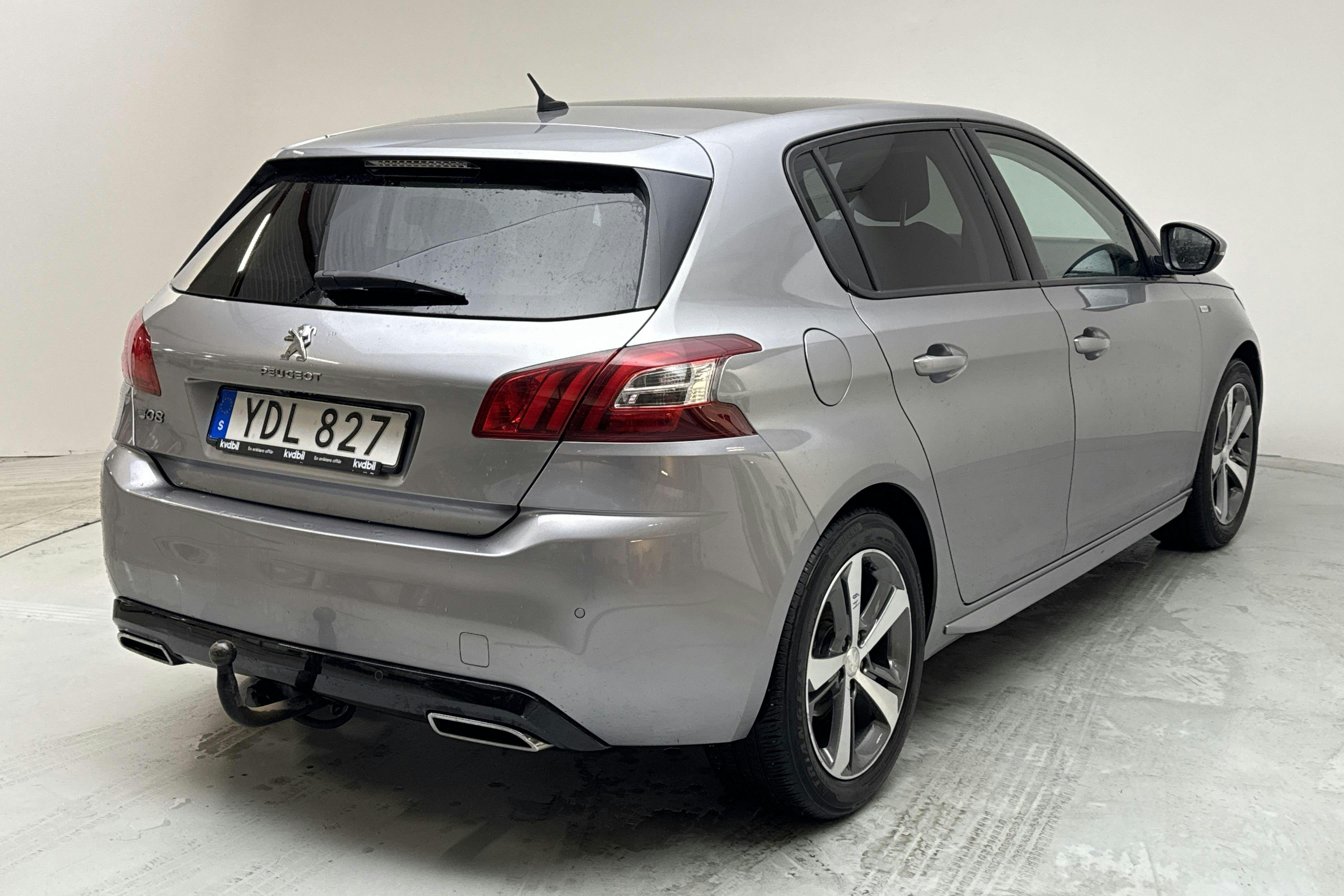 Peugeot 308 PureTech 5dr (130hk) - 11 109 mil - Manuell - grå - 2016