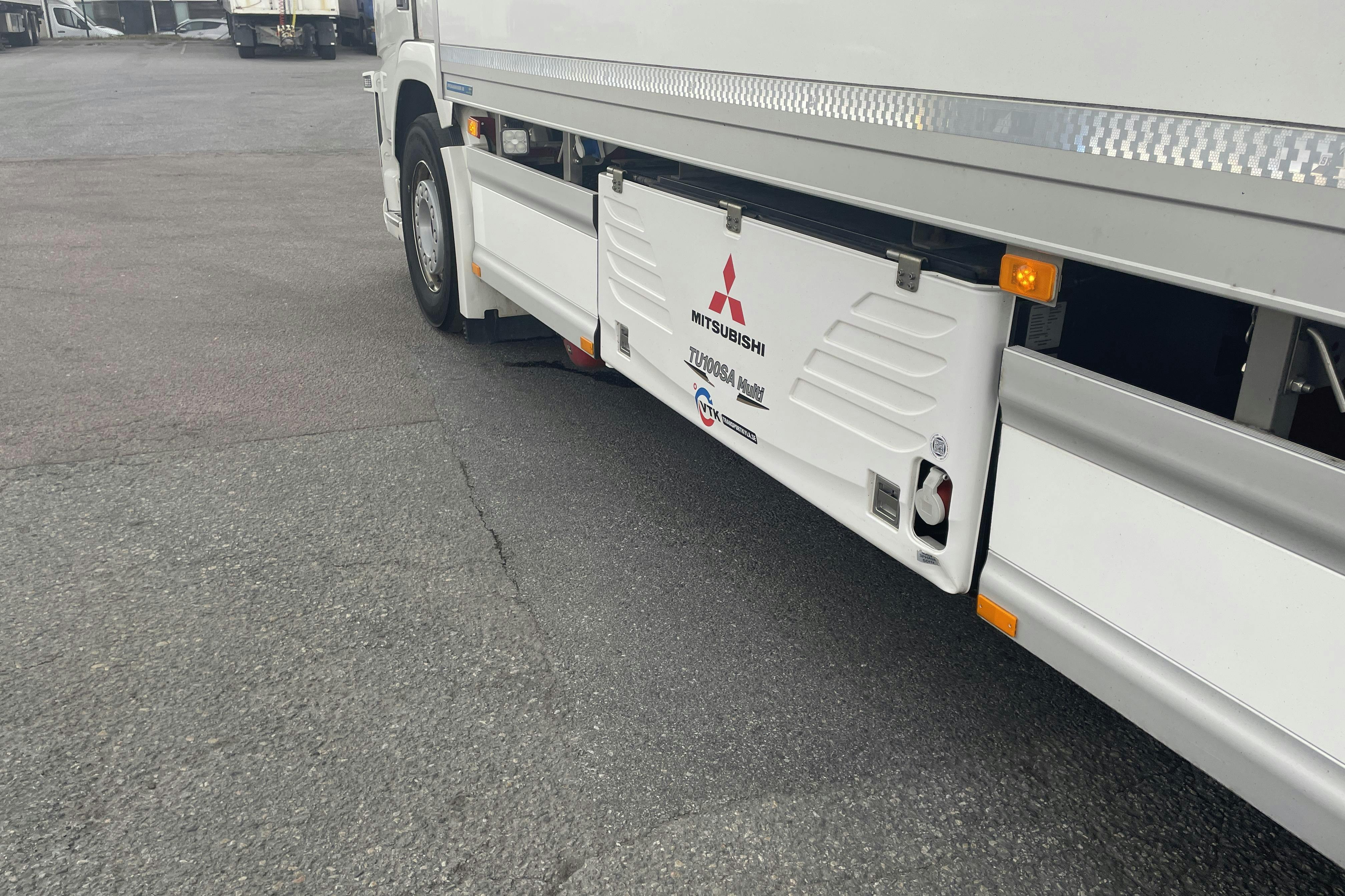 VOLVO FM330 - 486 966 km - Automaattinen - valkoinen - 2019