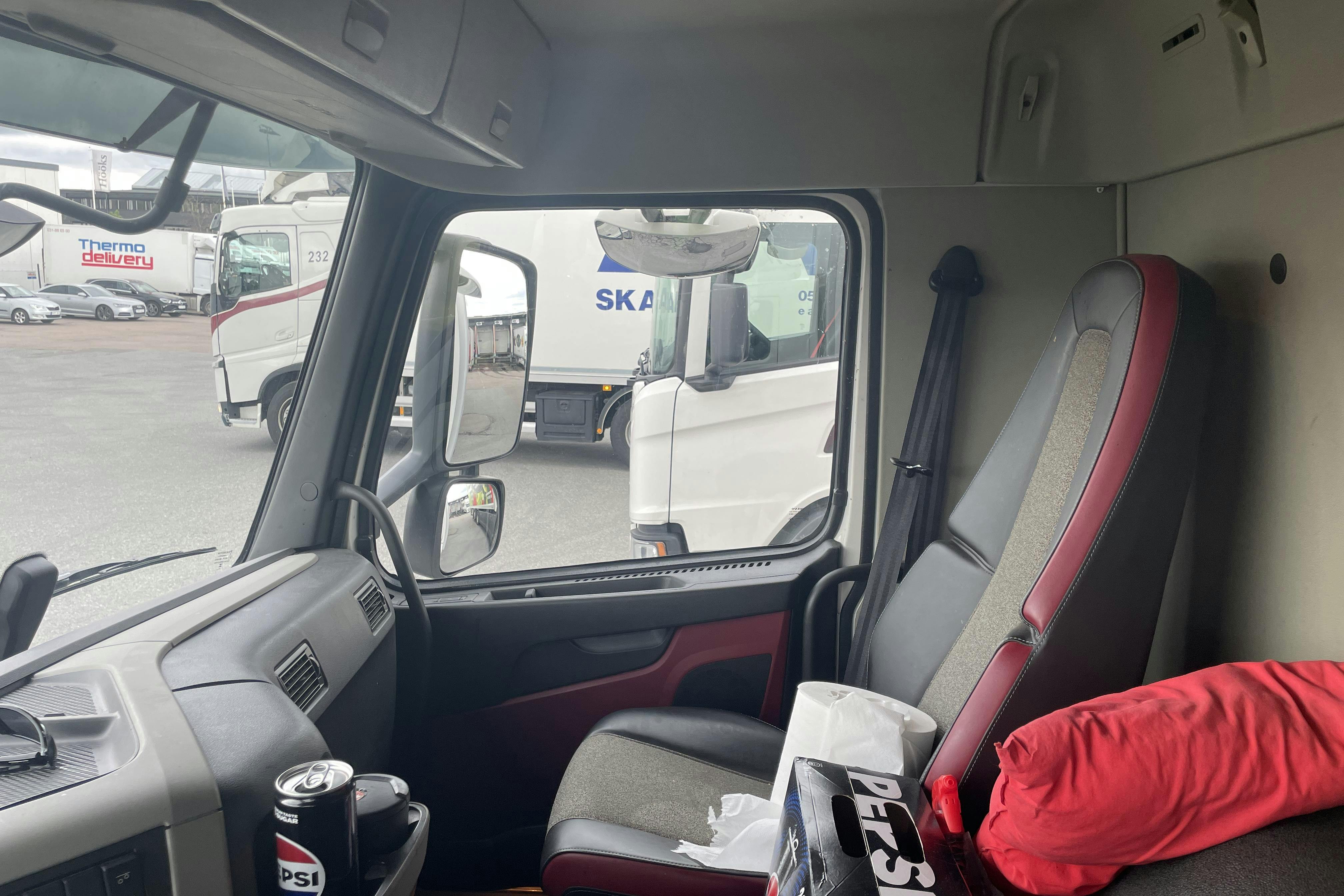 VOLVO FM330 - 486 966 km - Automaattinen - valkoinen - 2019