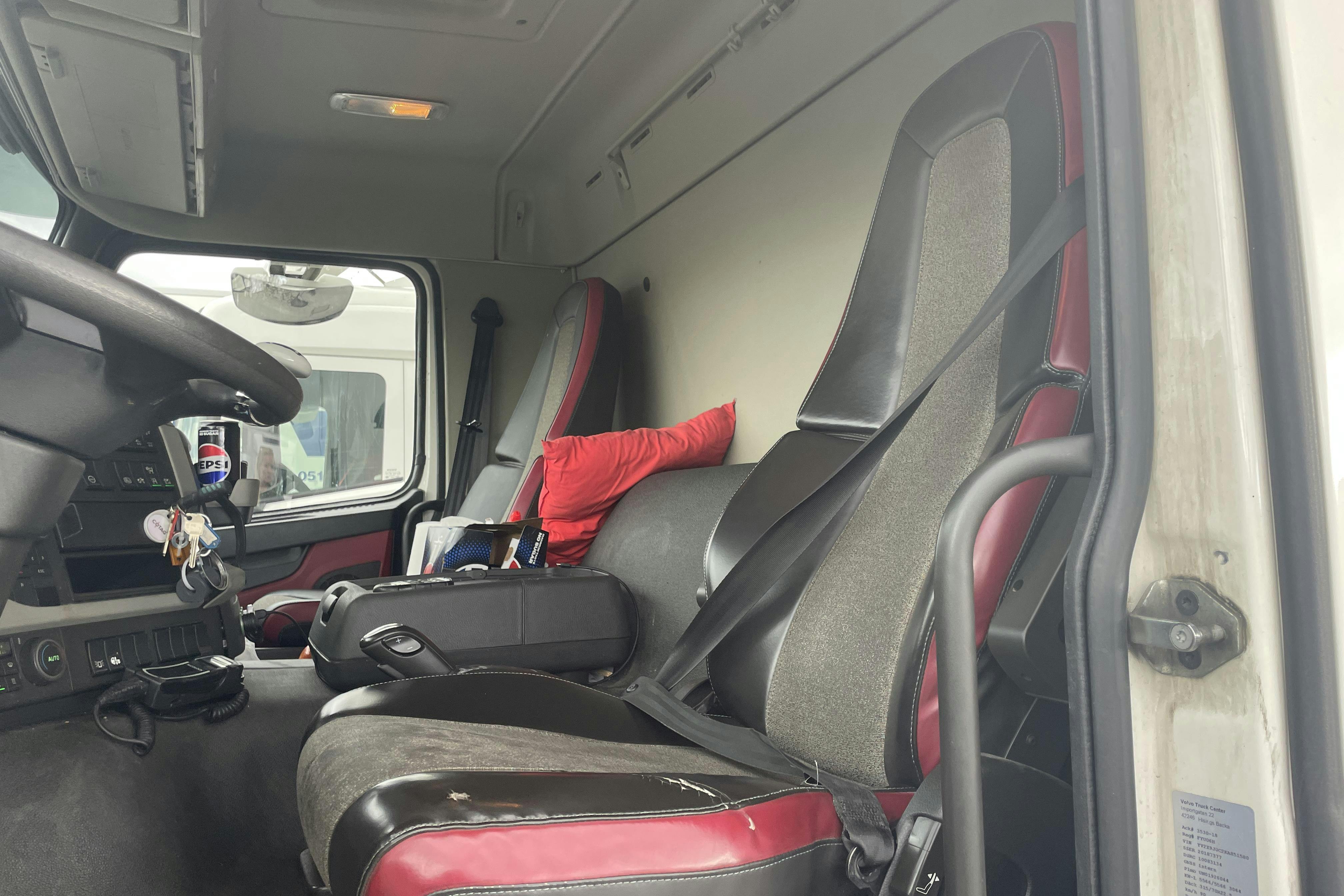 VOLVO FM330 - 486 966 km - Automaattinen - valkoinen - 2019