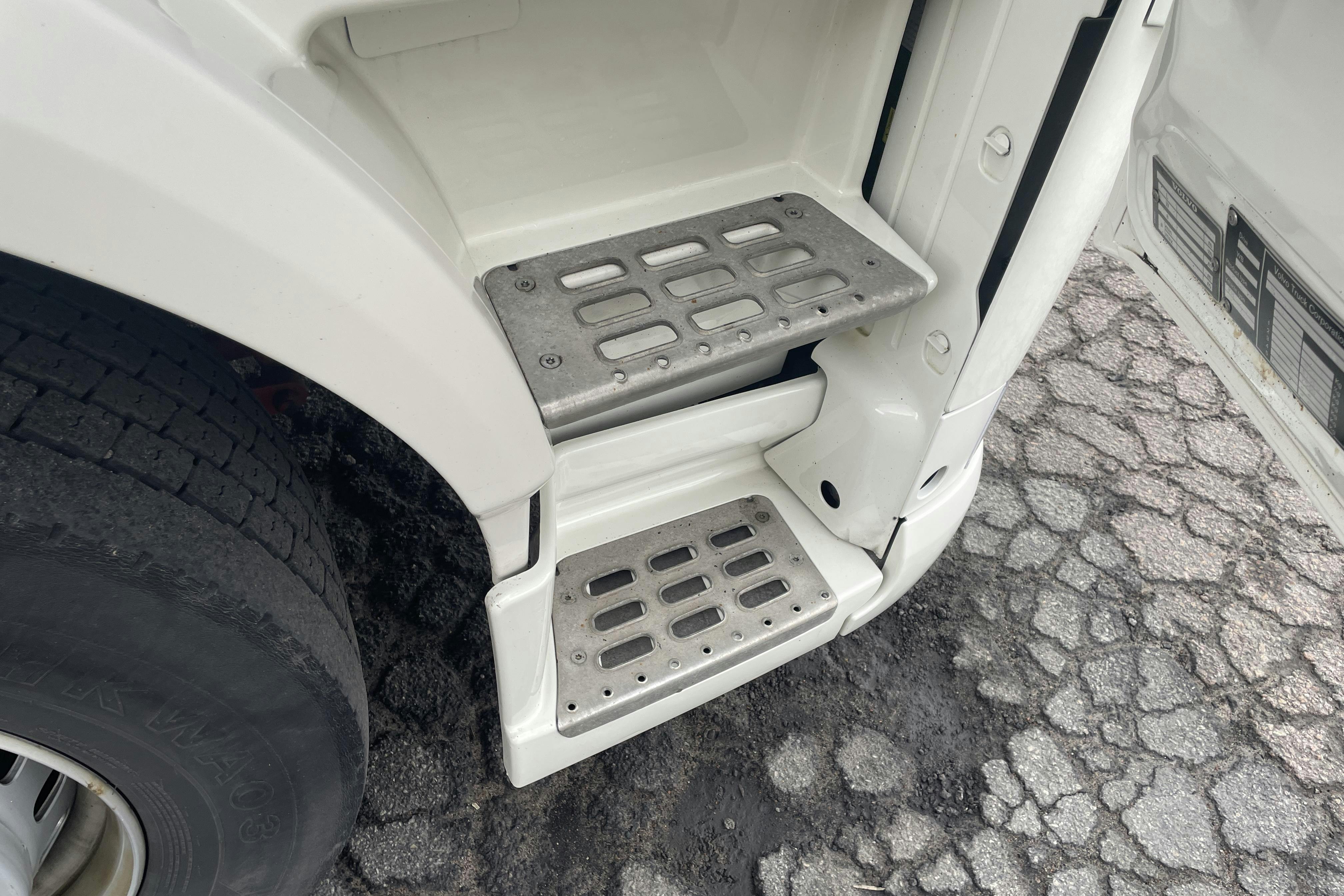 VOLVO FM330 - 486 966 km - Automaattinen - valkoinen - 2019
