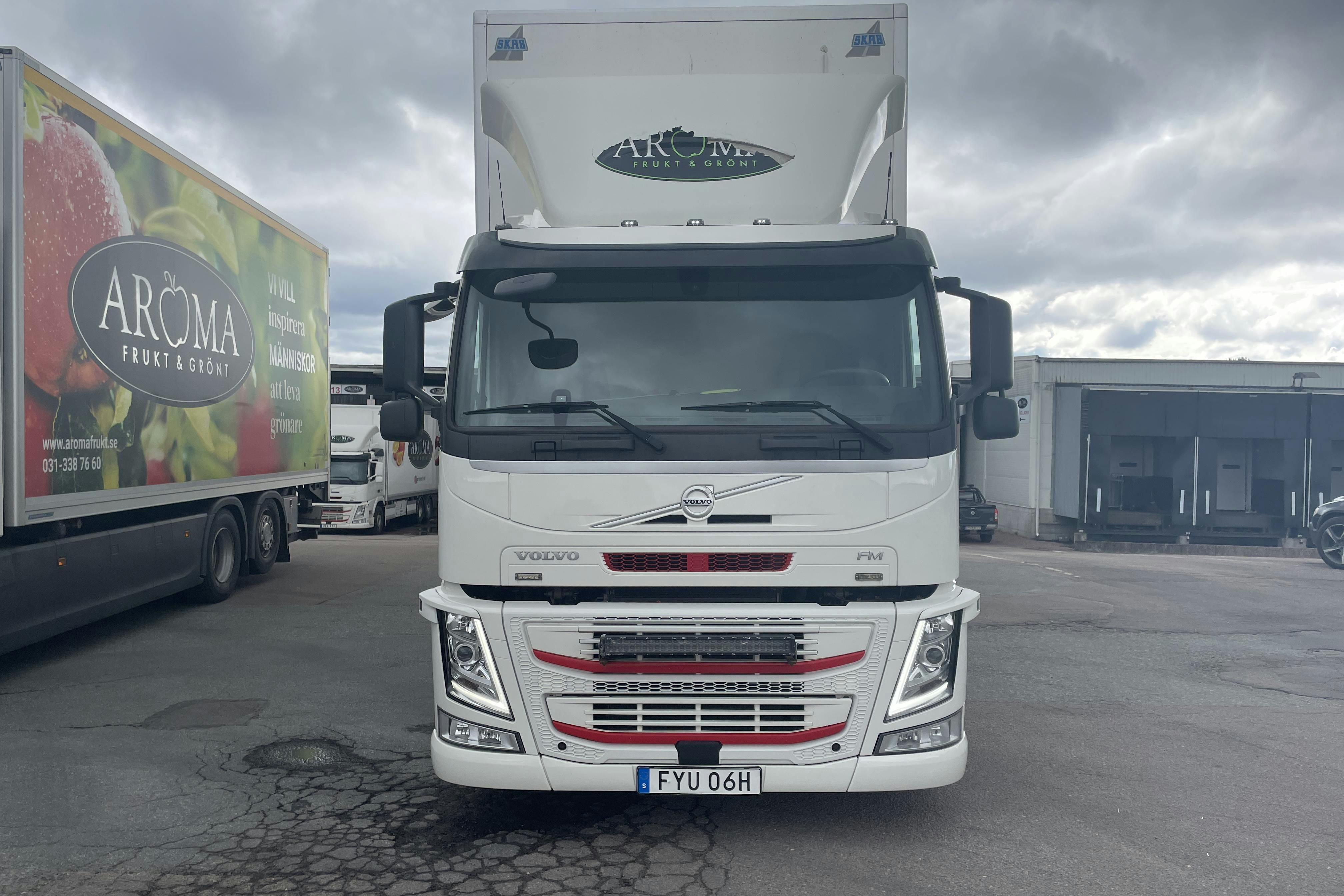 VOLVO FM330 - 486 966 km - Automaattinen - valkoinen - 2019