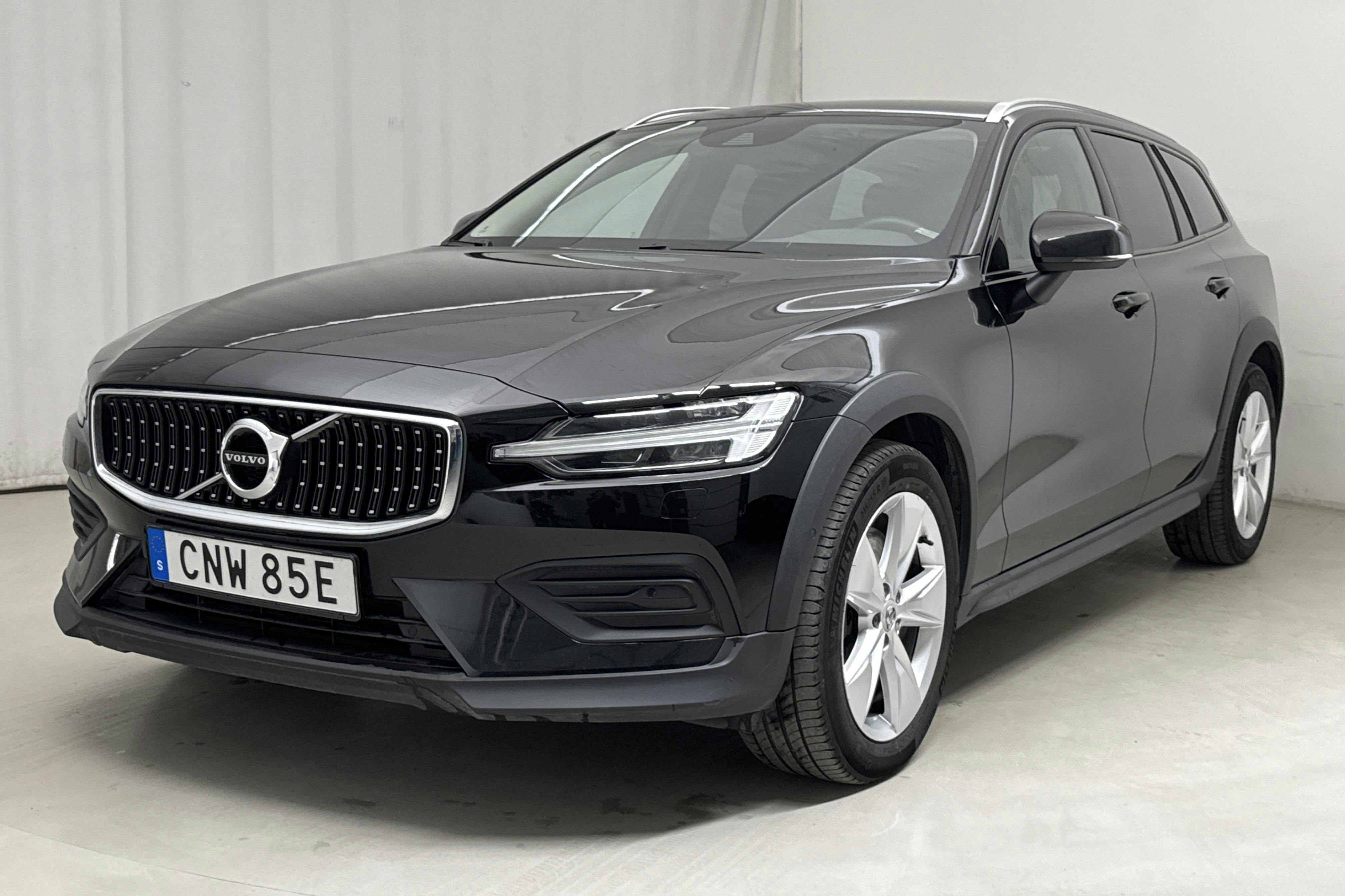 Volvo V60 B4 Cross Country AWD Mildhybrid, Diesel (197hk) - 112 760 km - Automaattinen - musta - 2022