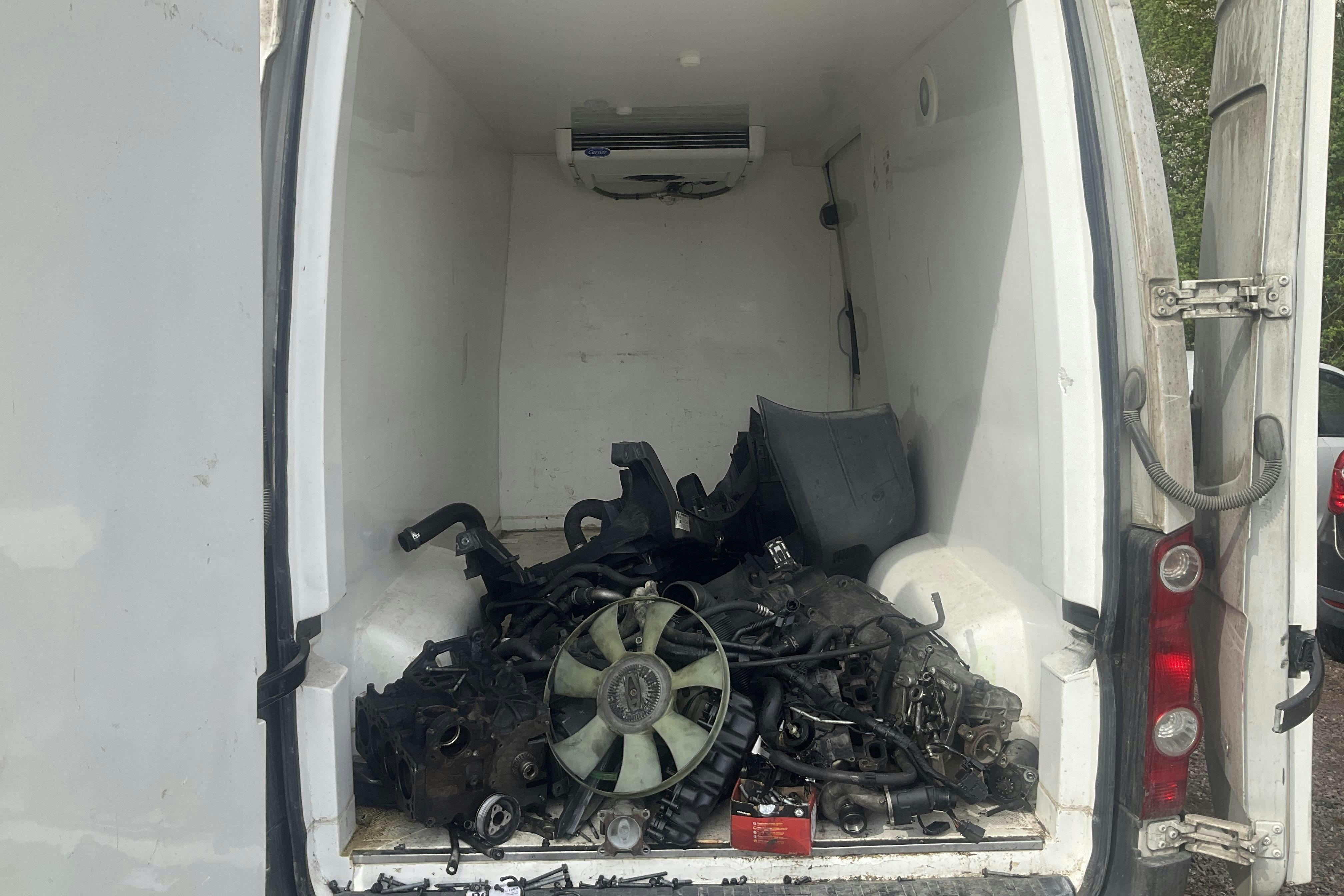 VW Crafter 35 2.0 TDI Skåp (140hk) - 0 mil - Manuell - vit - 2016