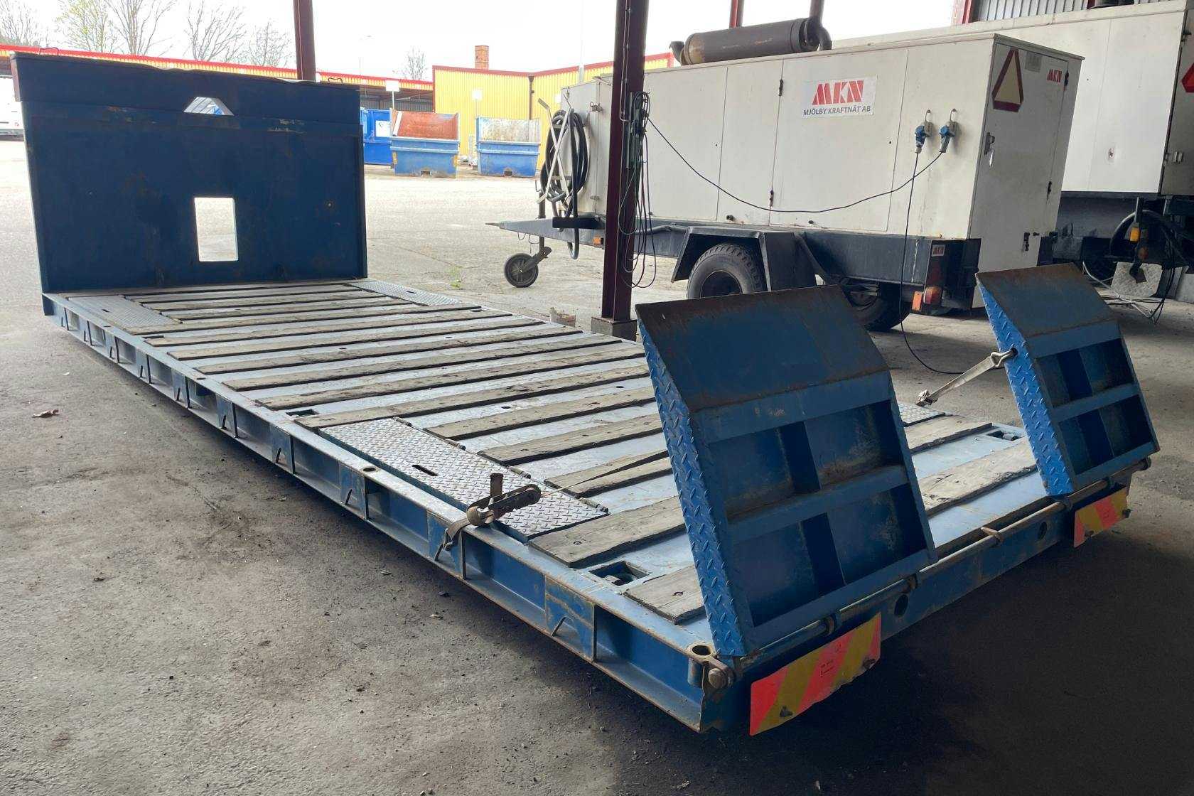 LT Container Maskinflak till lastväxlare - 0 km