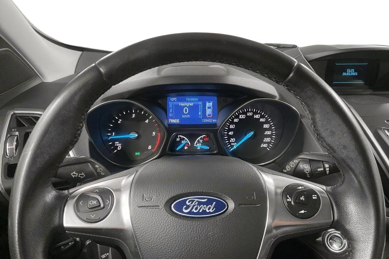 Ford Kuga 2.0 TDCi 4WD (140hk) - 129 400 km - Automatic - white - 2014