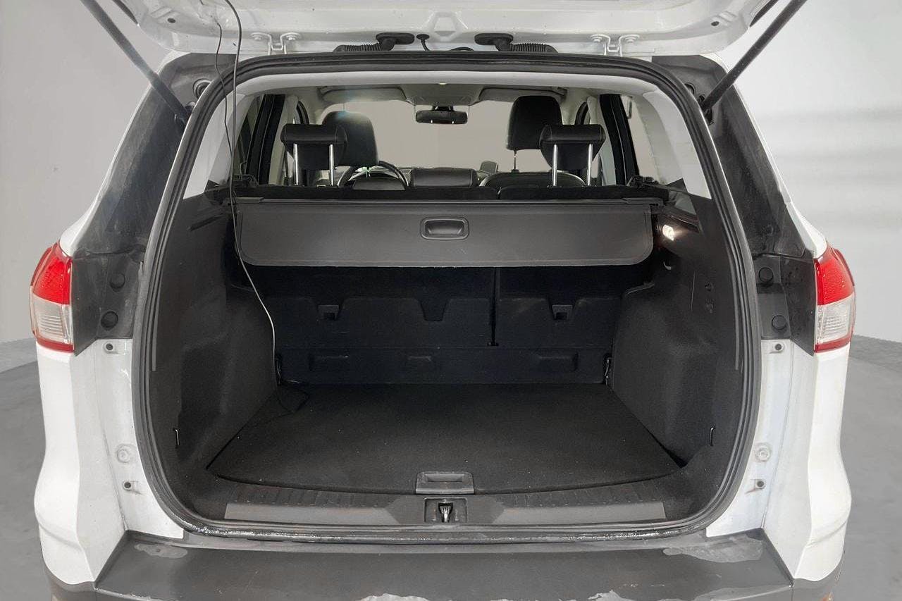 Ford Kuga 2.0 TDCi 4WD (140hk) - 129 400 km - Automatic - white - 2014