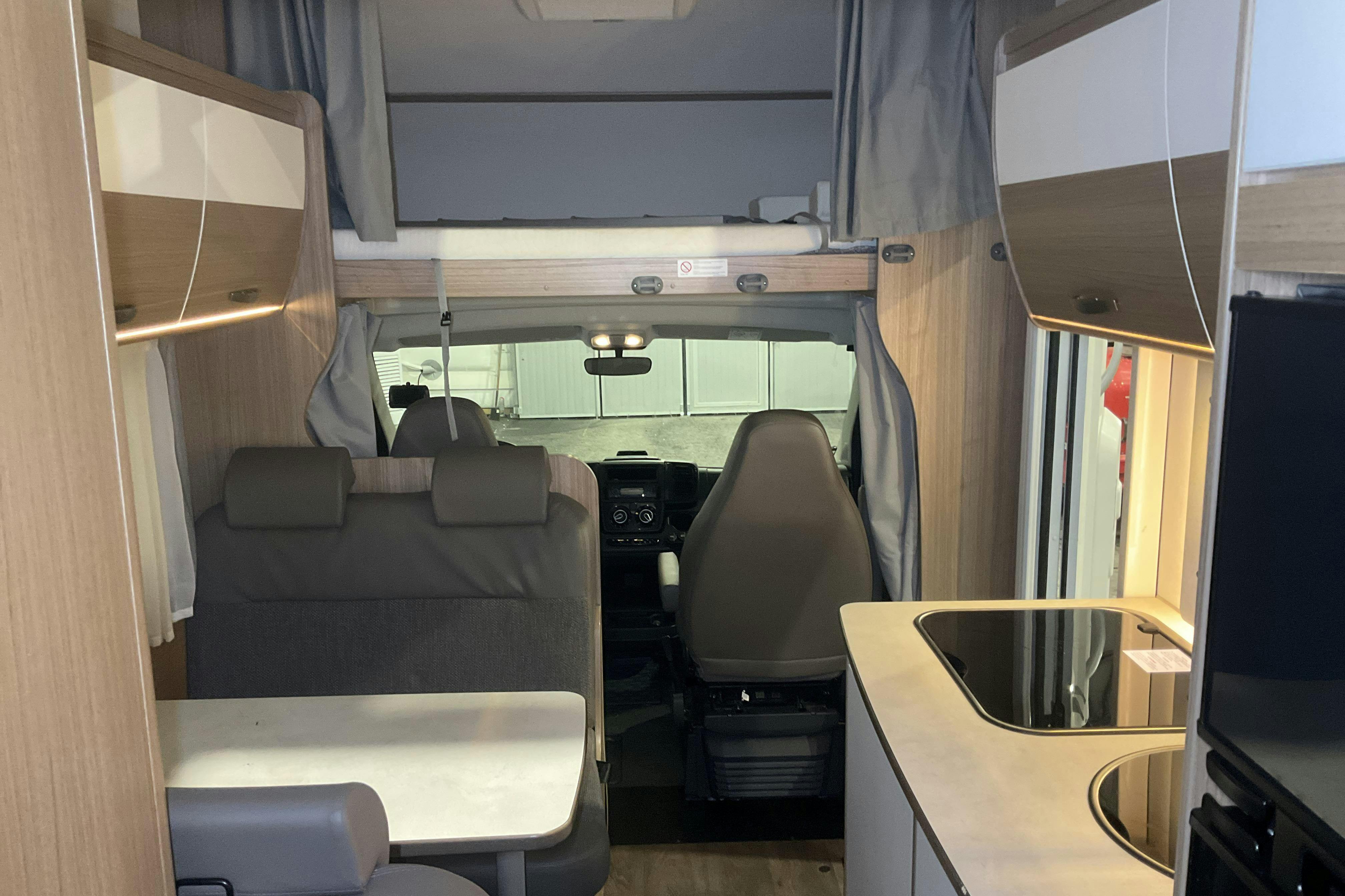 FIAT Carado A464 Husbil - 31 590 km - Käsitsi - valge - 2023