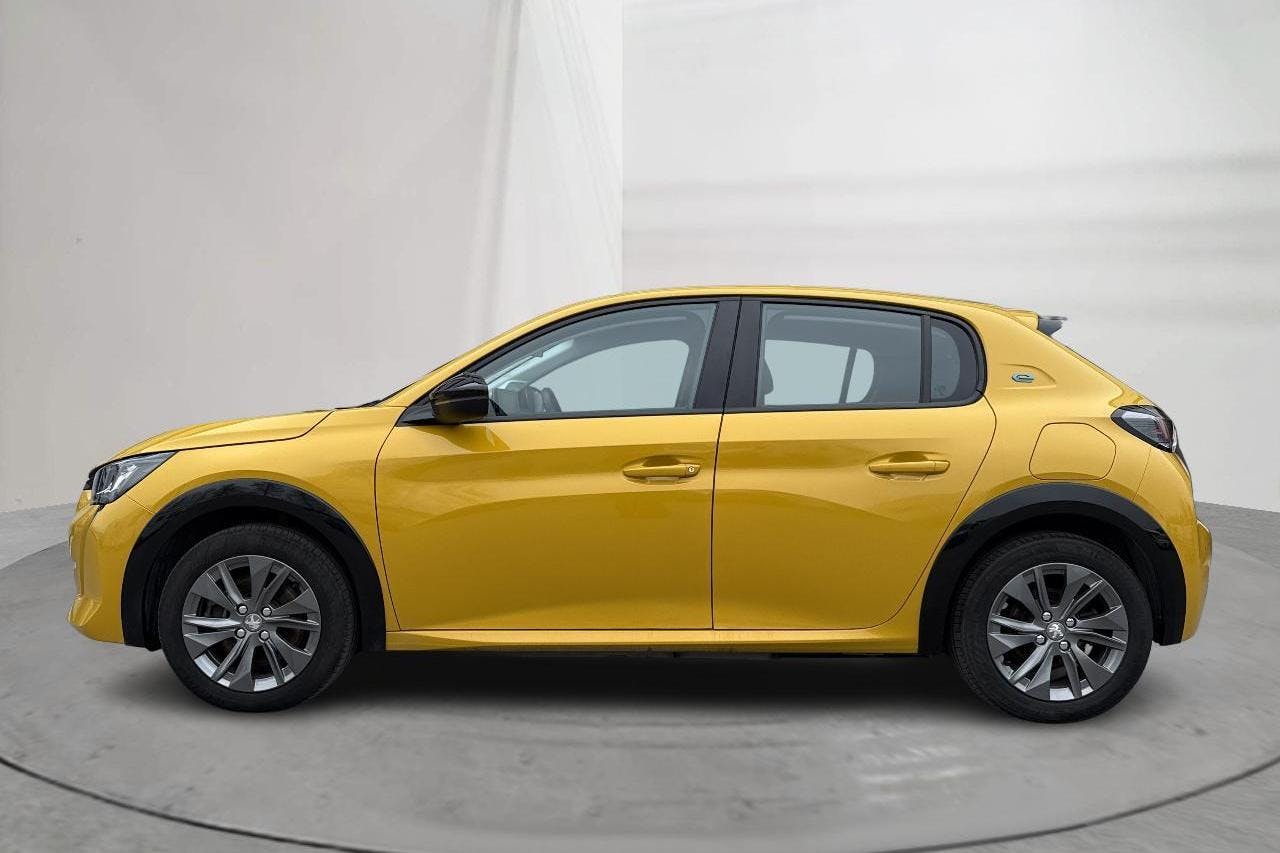 Peugeot e-208 50 kWh 5dr (136hk) - 34 520 km - Automatyczna - żółty - 2022