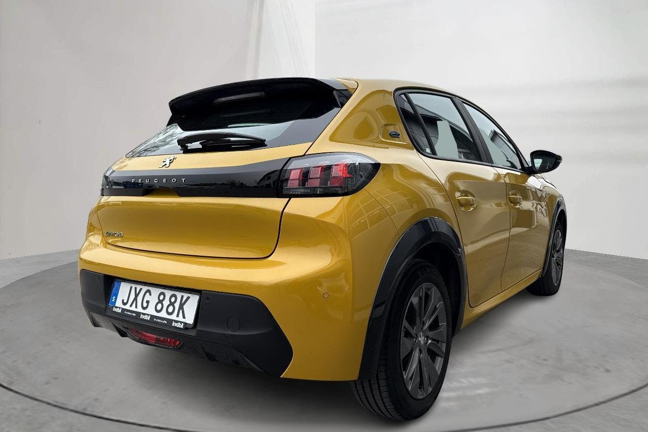 Peugeot e-208 50 kWh 5dr (136hk) - 34 520 km - Automatyczna - żółty - 2022