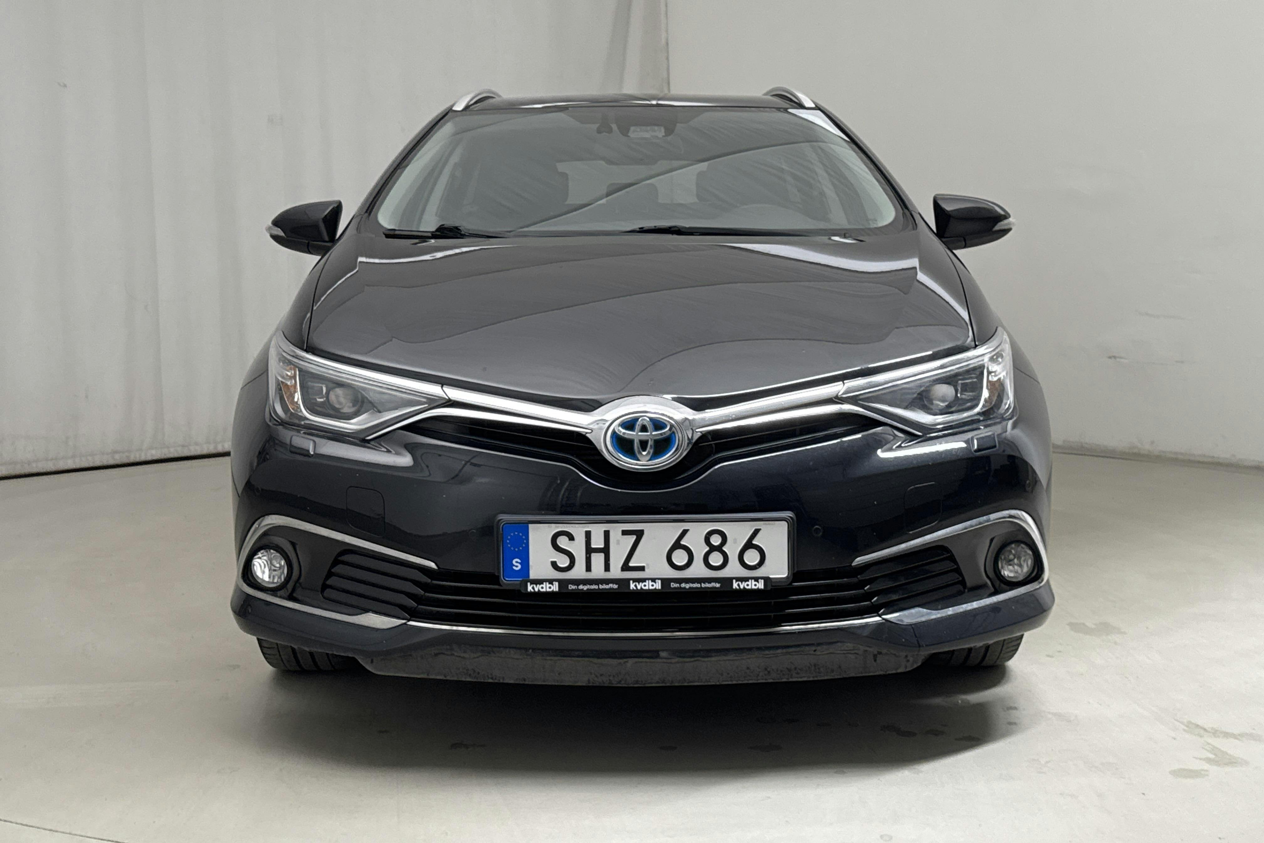 Toyota Auris 1.8 HSD Touring Sports (99hk) - 109 240 km - Automatic - black - 2016