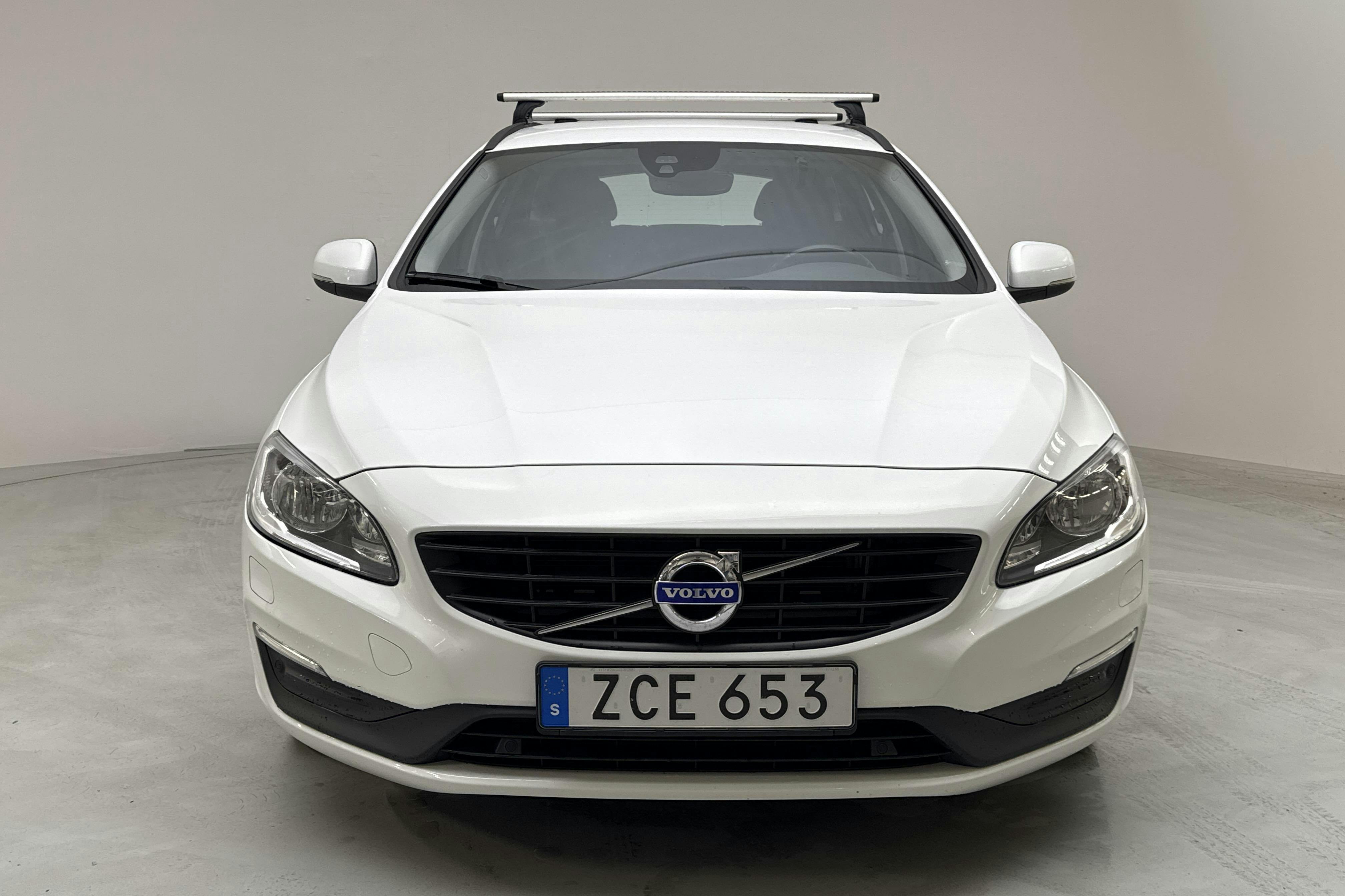 Volvo V60 T3 (152hk) - 12 829 mil - Automat - vit - 2018
