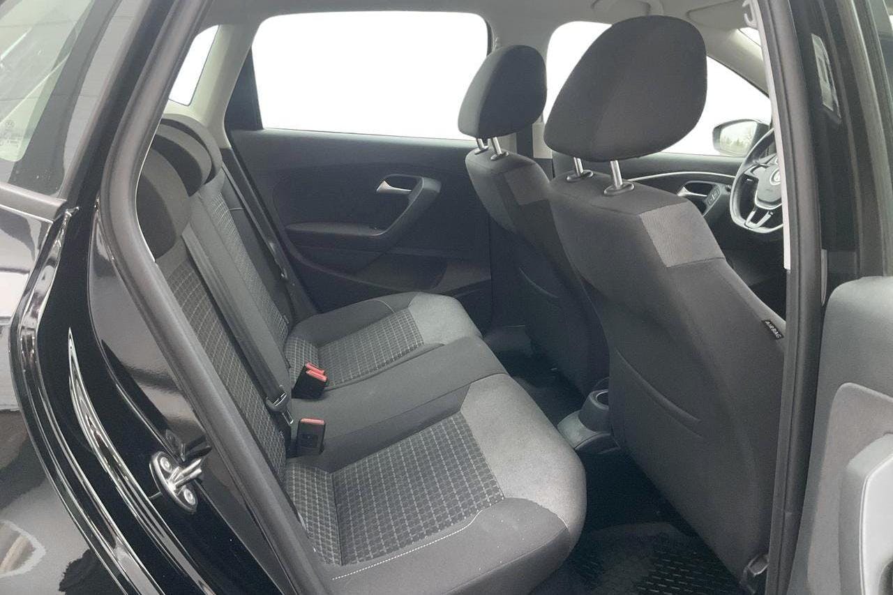 VW Polo 1.2 TSI 5dr (90hk) - 94 980 km - Manual - black - 2017