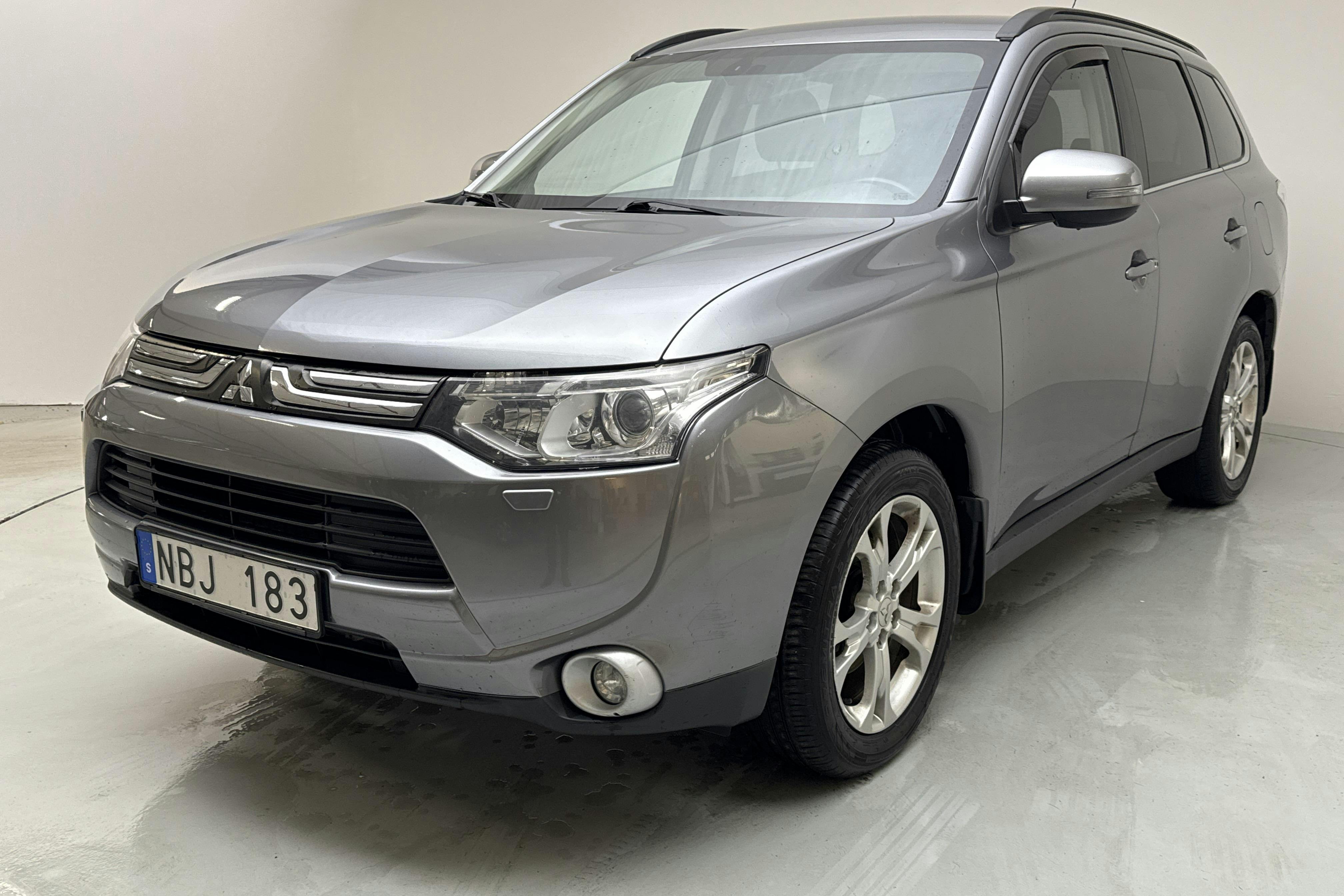 Mitsubishi Outlander 2.2 Di-D 4WD (150hk) - 241 960 km - Manual - 2013