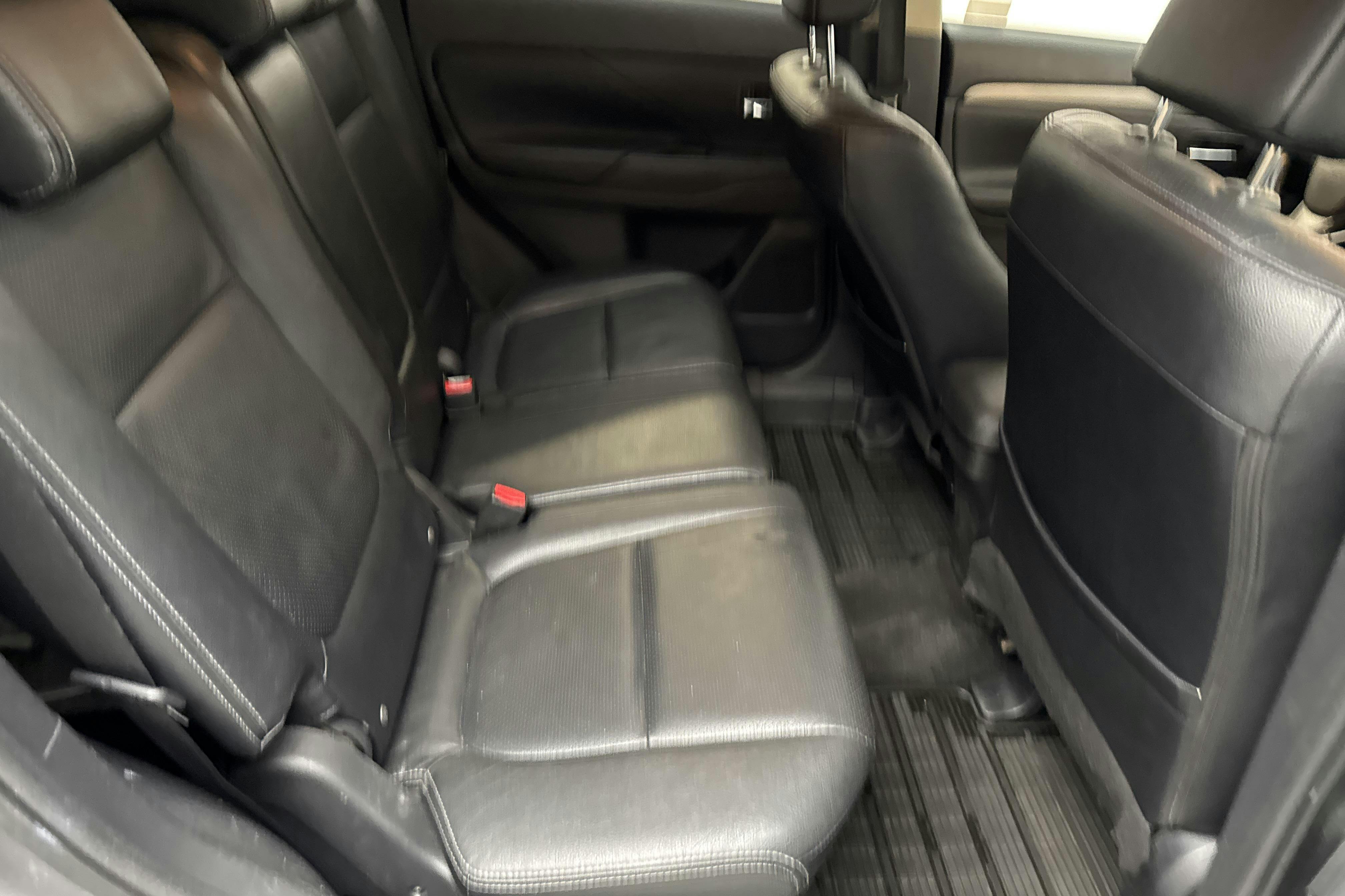 Mitsubishi Outlander 2.2 Di-D 4WD (150hk) - 241 960 km - Manual - 2013