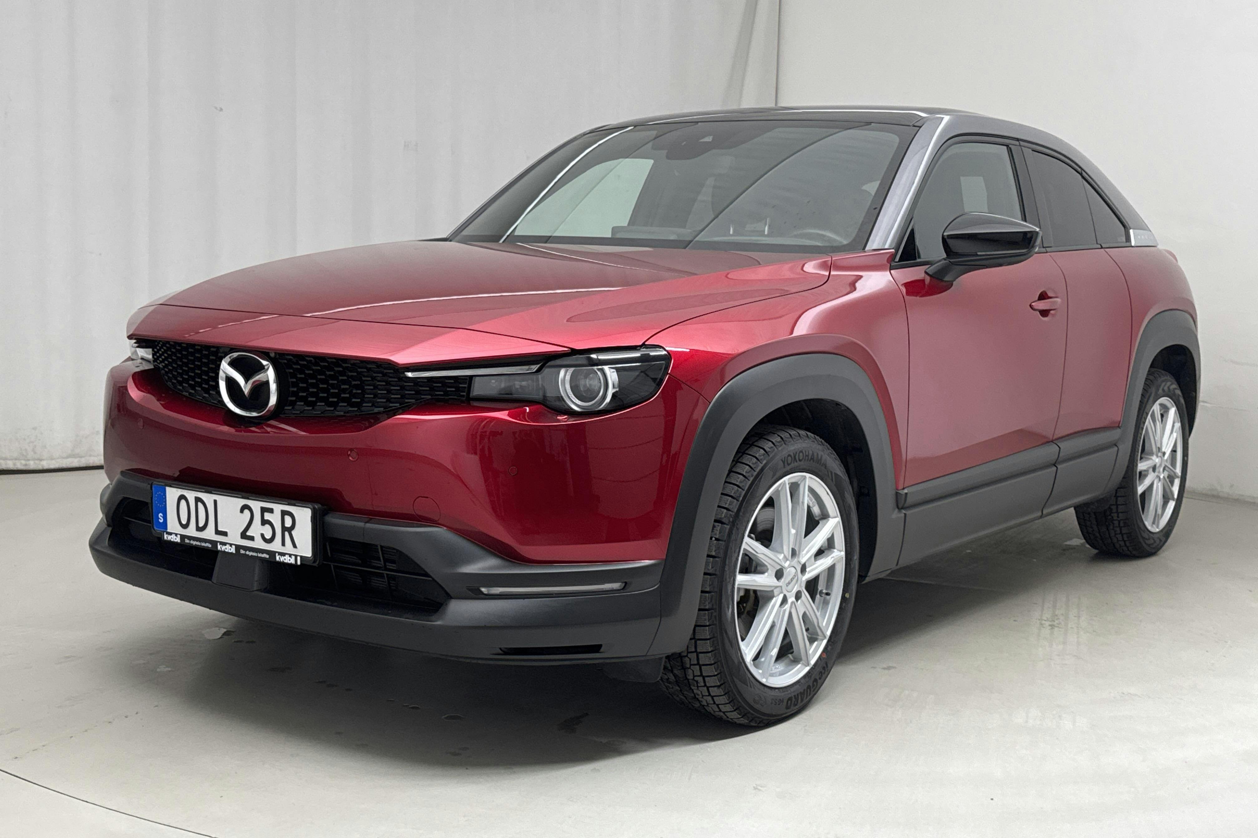 Mazda MX-30 e-Skyactiv (145hk) - 2 521 mil - Automat - röd - 2021