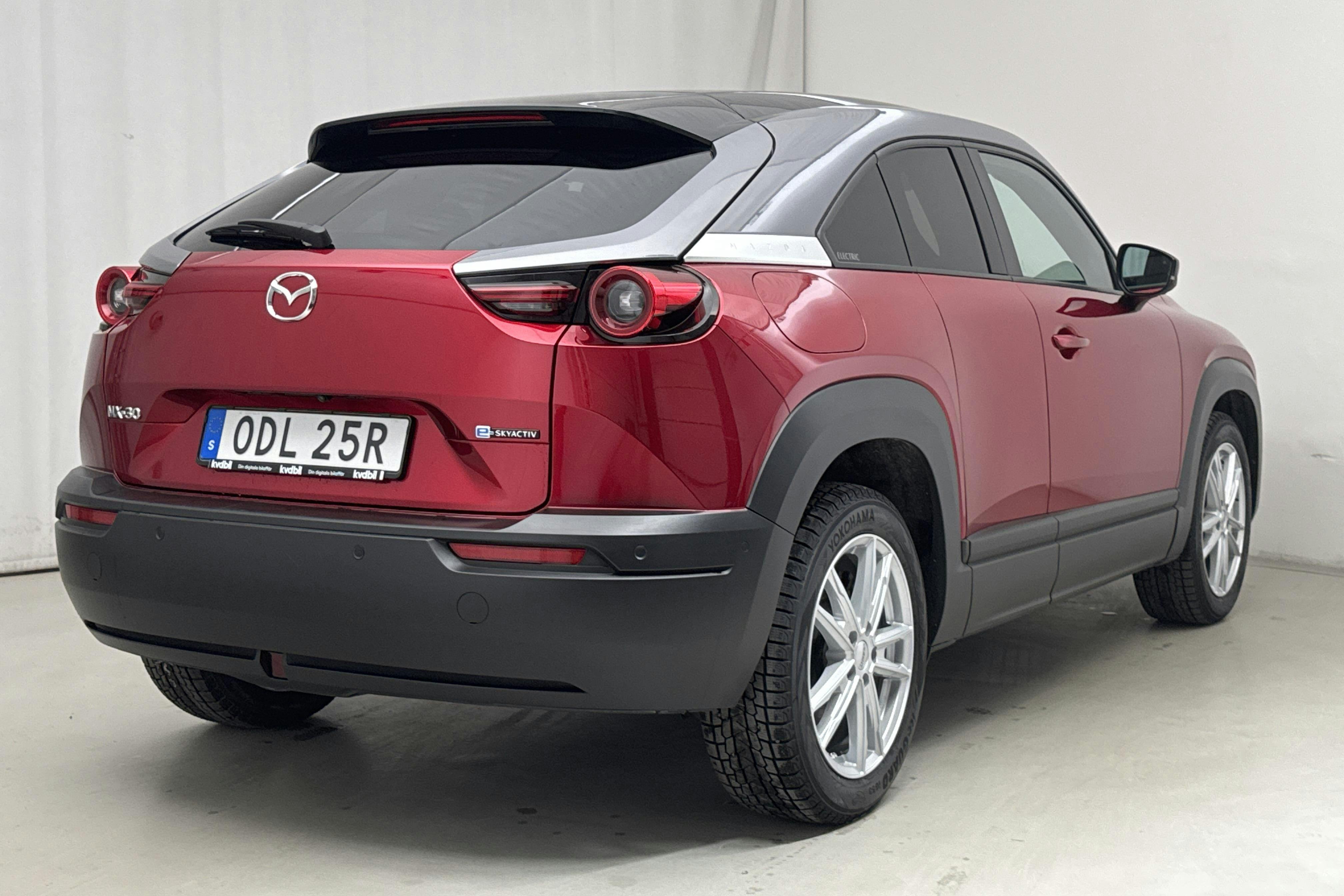 Mazda MX-30 e-Skyactiv (145hk) - 2 521 mil - Automat - röd - 2021