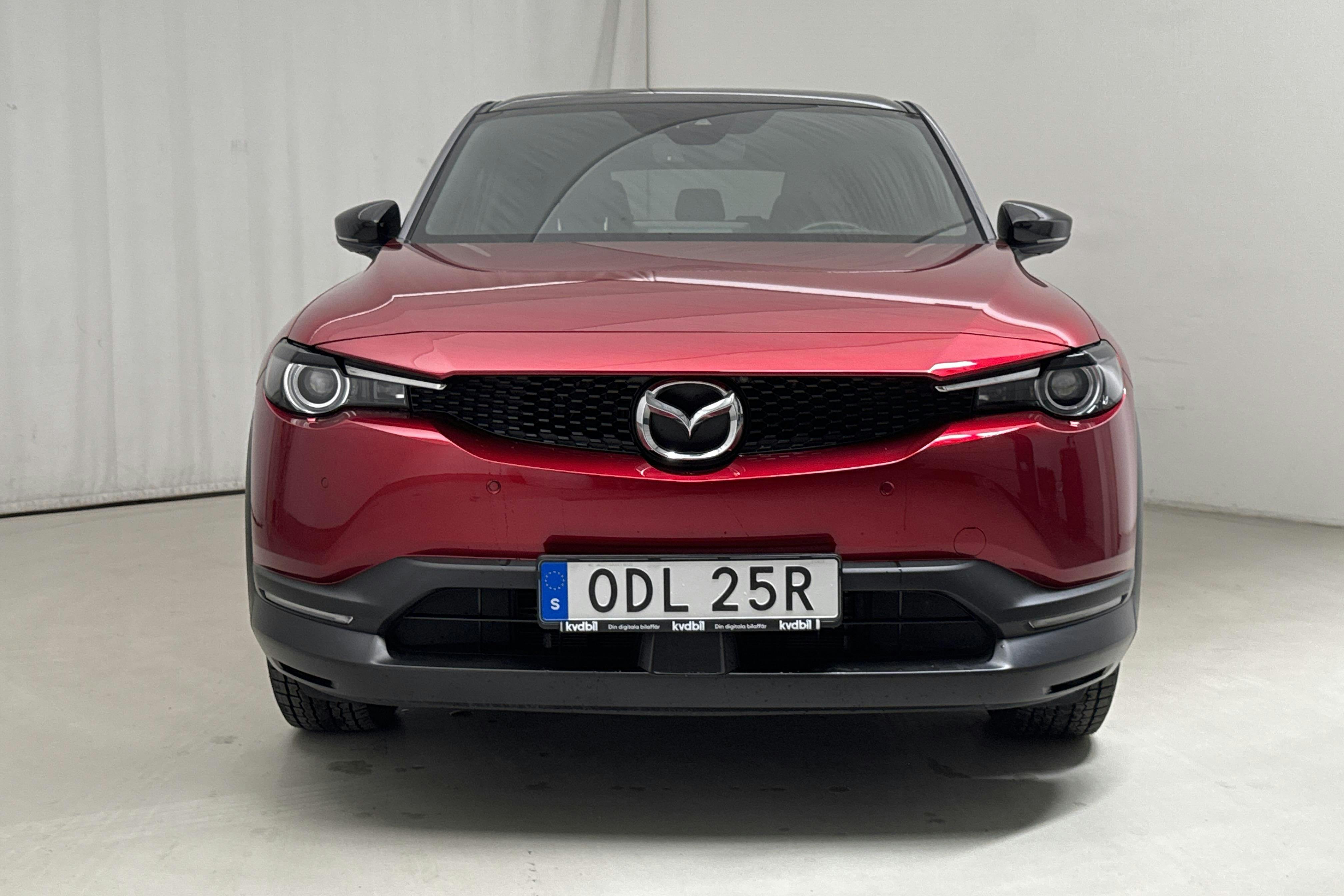 Mazda MX-30 e-Skyactiv (145hk) - 2 521 mil - Automat - röd - 2021