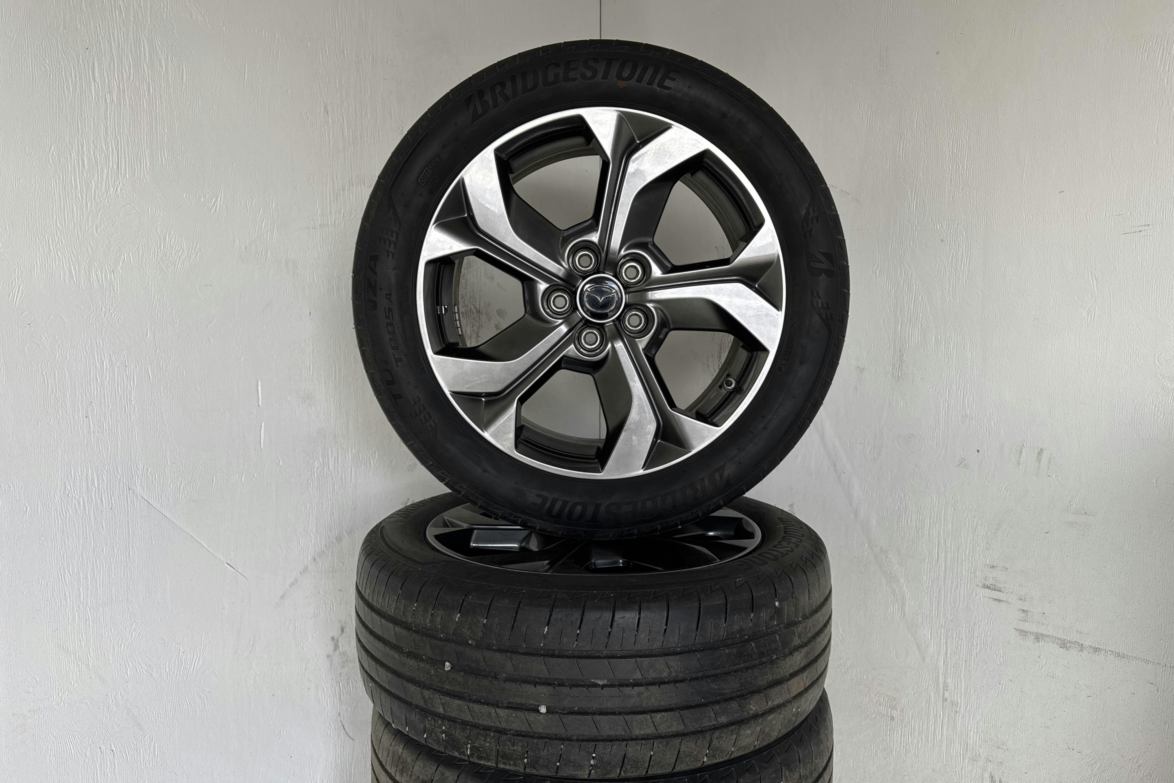 Mazda MX-30 e-Skyactiv (145hk) - 2 521 mil - Automat - röd - 2021