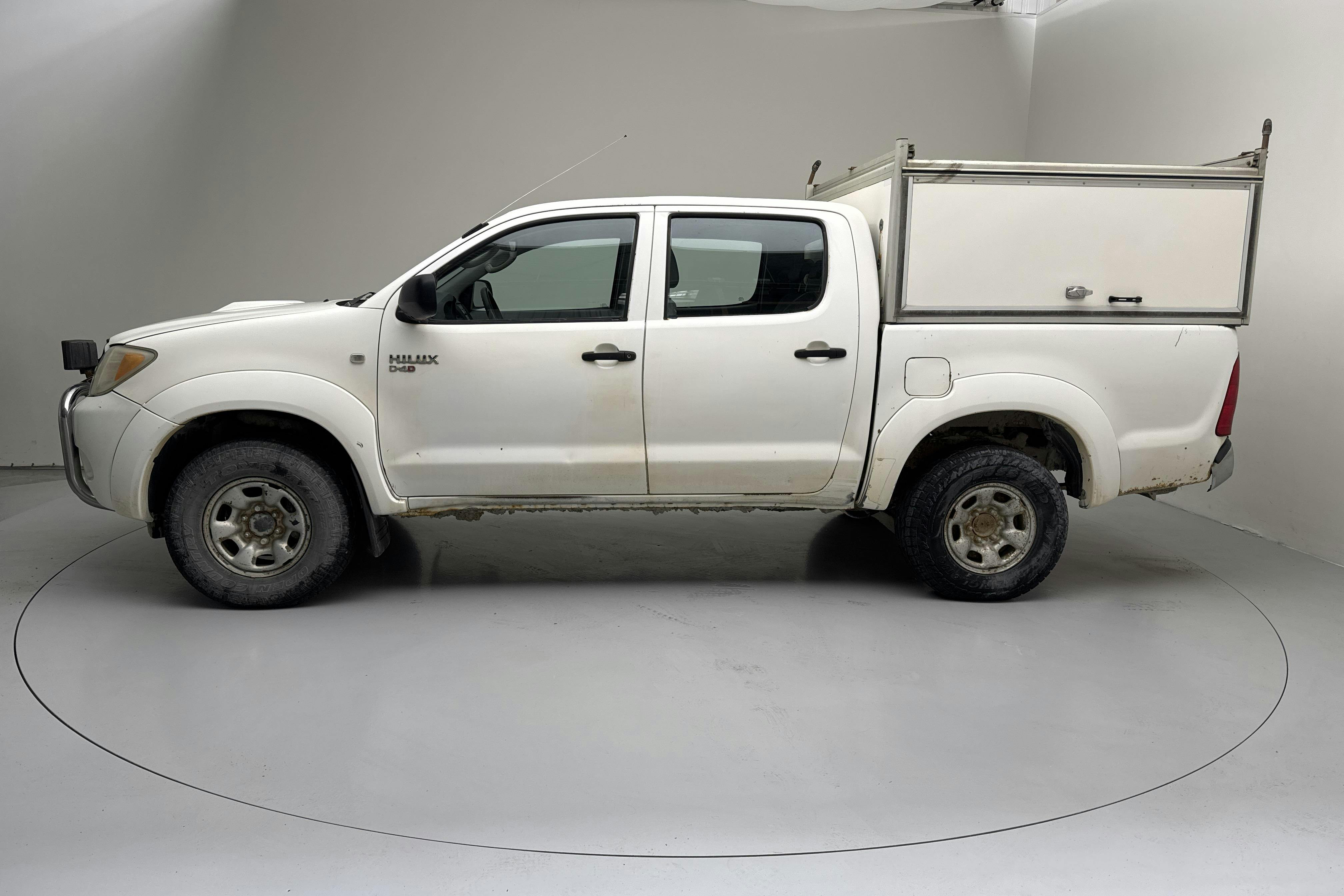 Toyota Hilux 2.5 D-4D 4WD (120hk) - 264 020 km - Manual - white - 2007