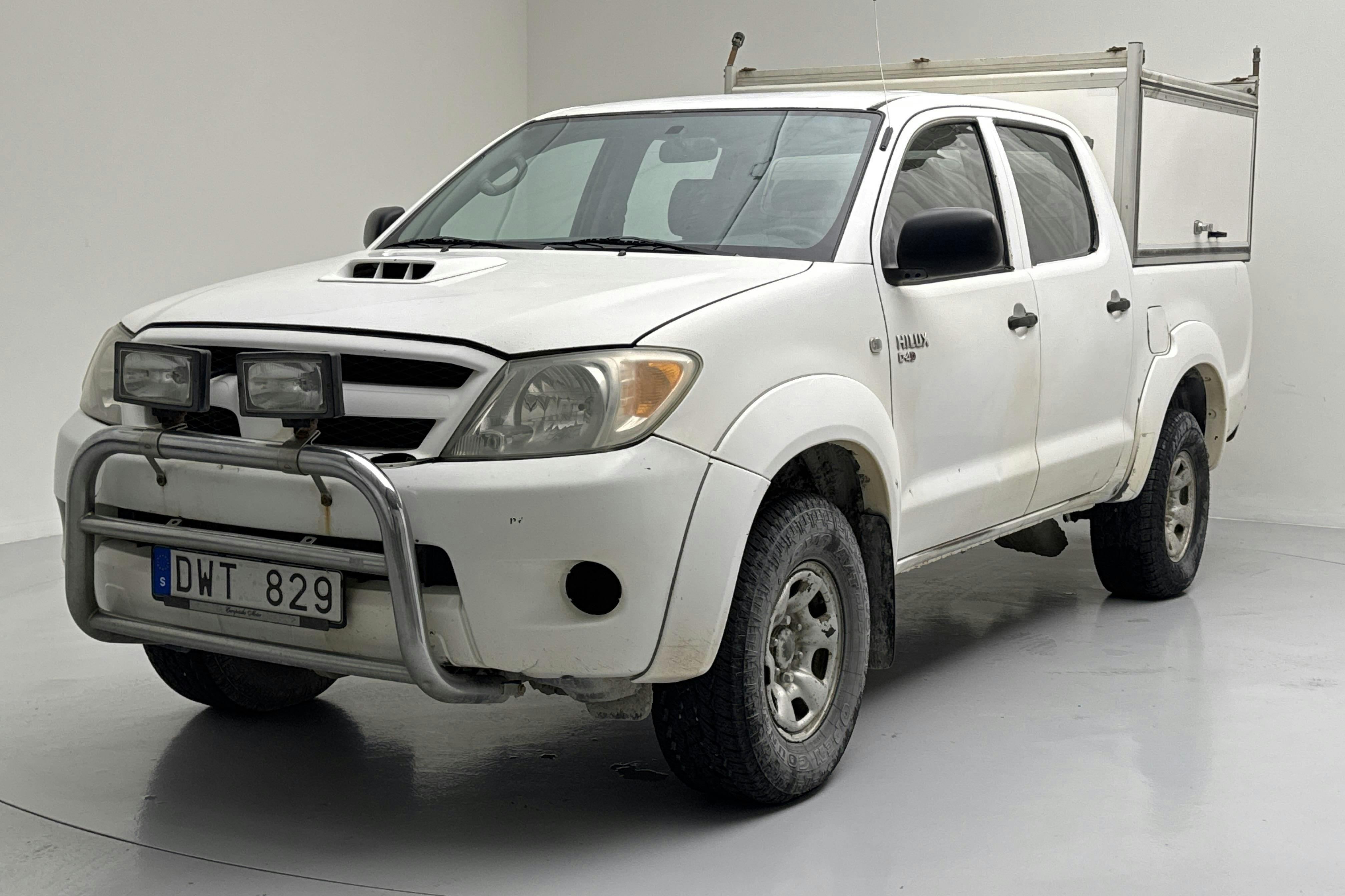 Toyota Hilux 2.5 D-4D 4WD (120hk) - 264 020 km - Manual - white - 2007