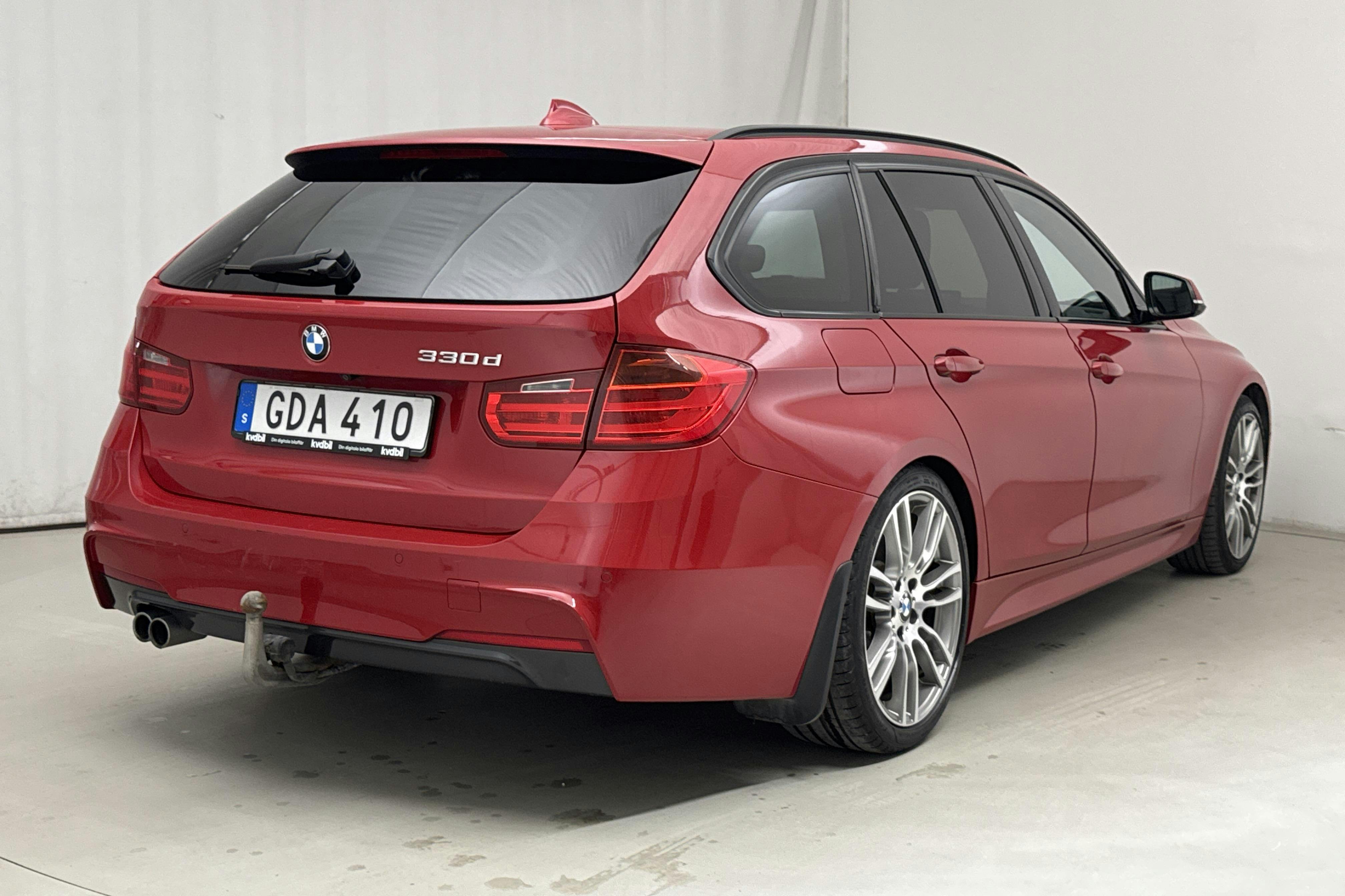 BMW 330d Touring, F31 (258hk) - 149 420 km - Automatic - red - 2013
