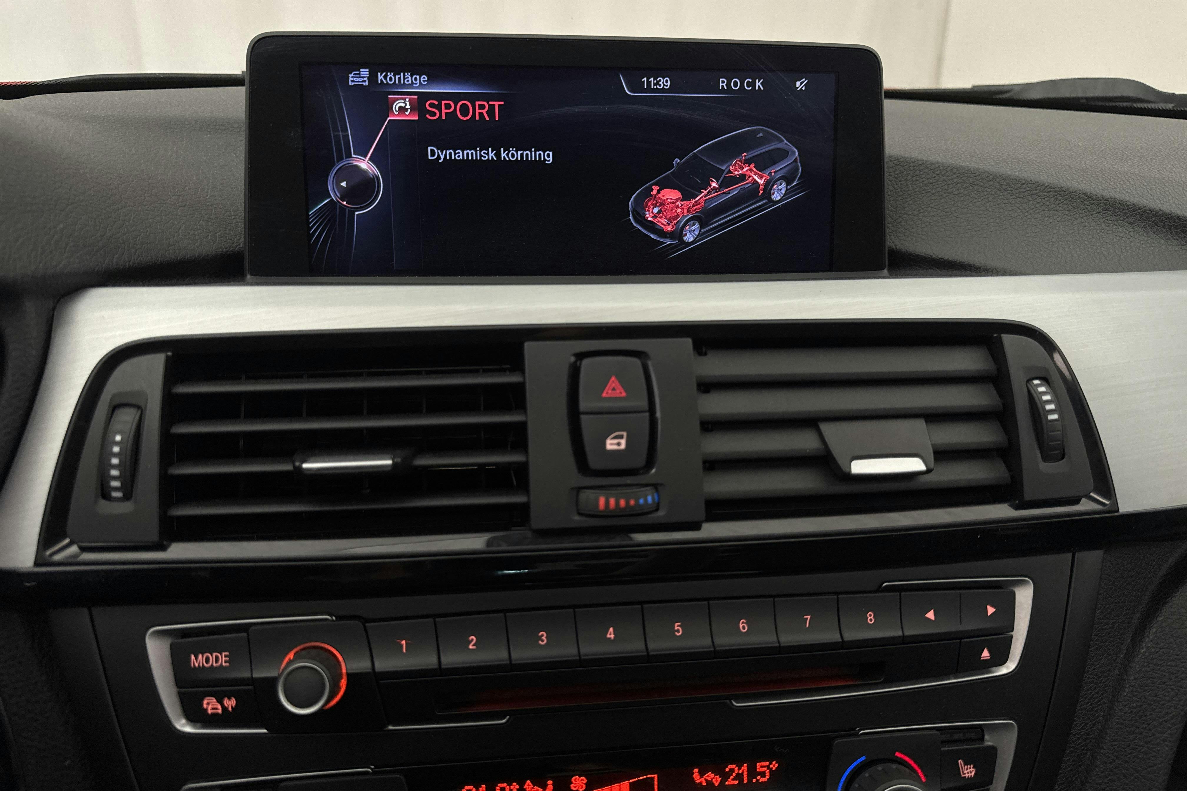 BMW 330d Touring, F31 (258hk) - 149 420 km - Automatic - red - 2013