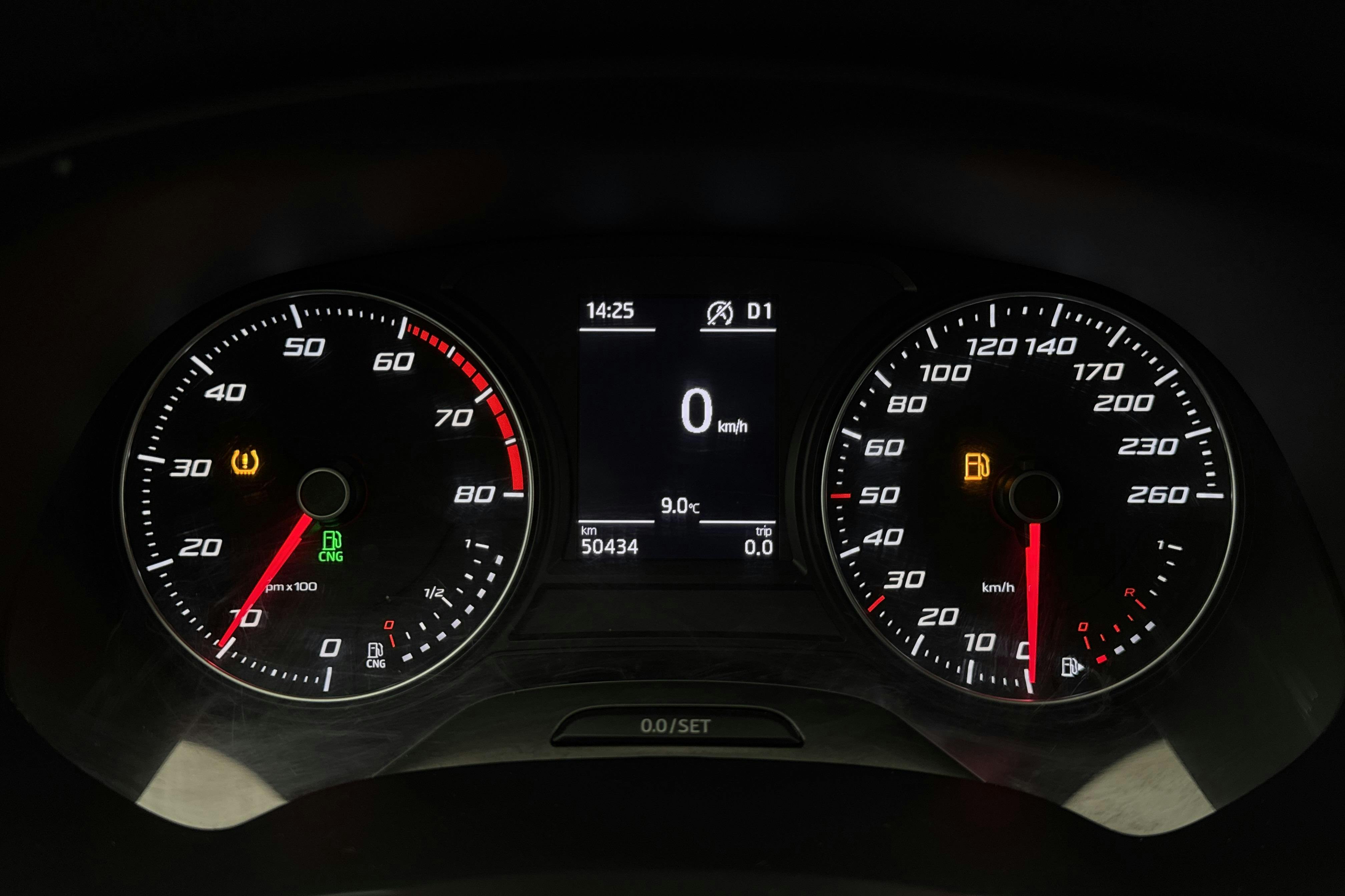 Seat Leon 1.5 TGI ST (130hk) - 50 440 km - Automaatne - valge - 2020