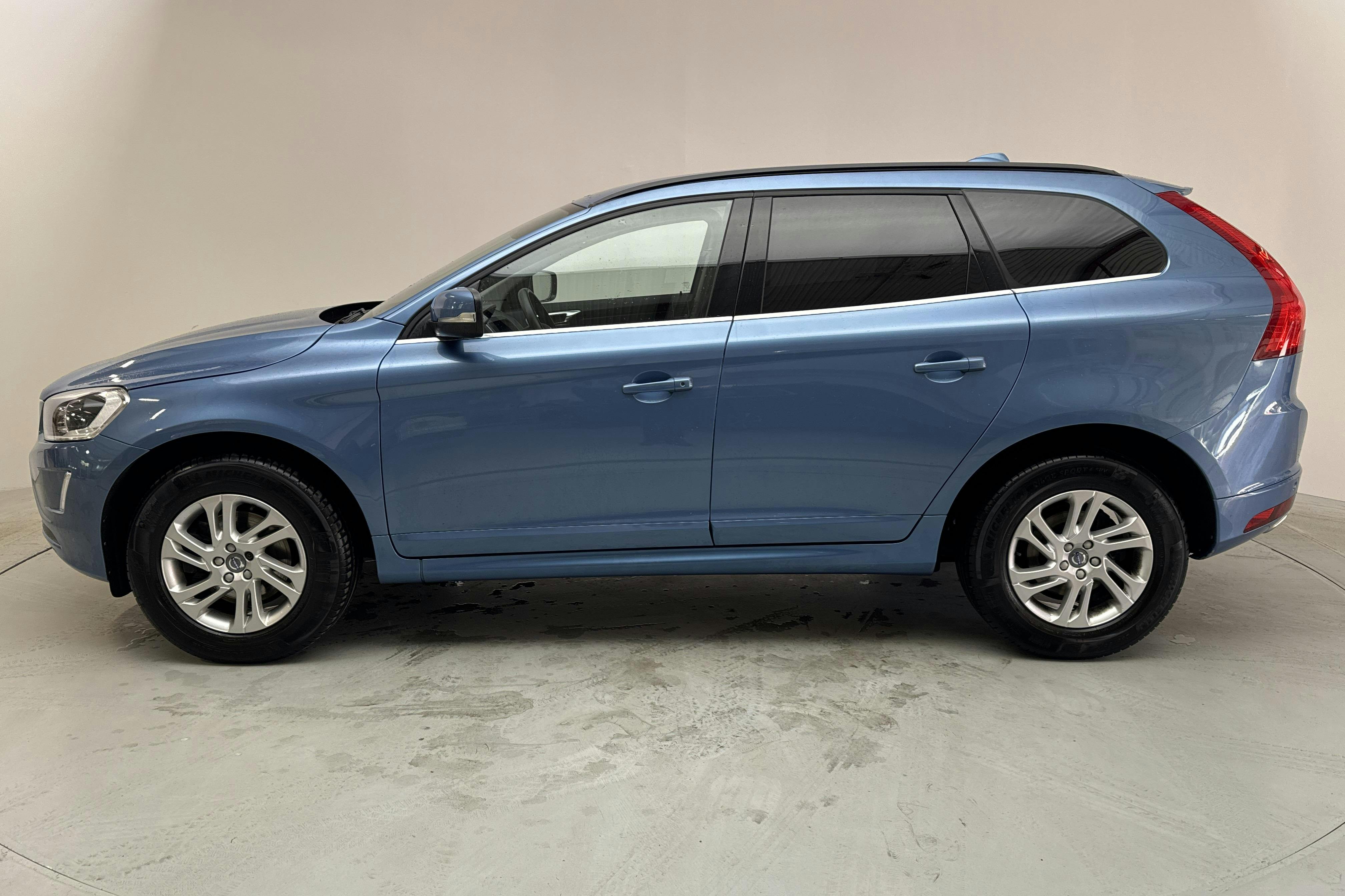 Volvo XC60 D4 AWD (190hk) - 122 270 km - Automatyczna - niebieski - 2016