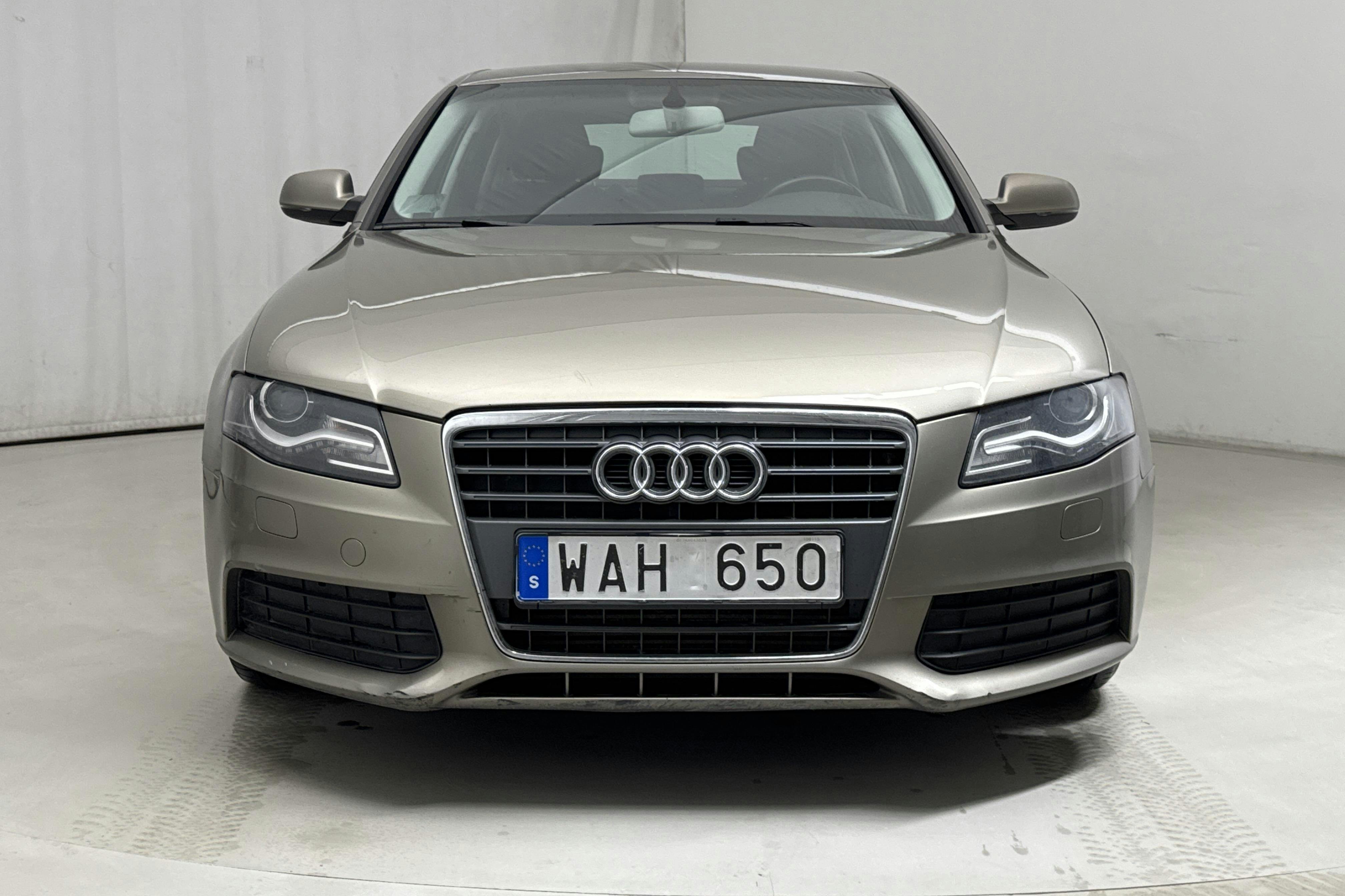 Audi A4 2.0 TDI e (136hk) - 213 860 km - Manuaalinen - Light Brown - 2010